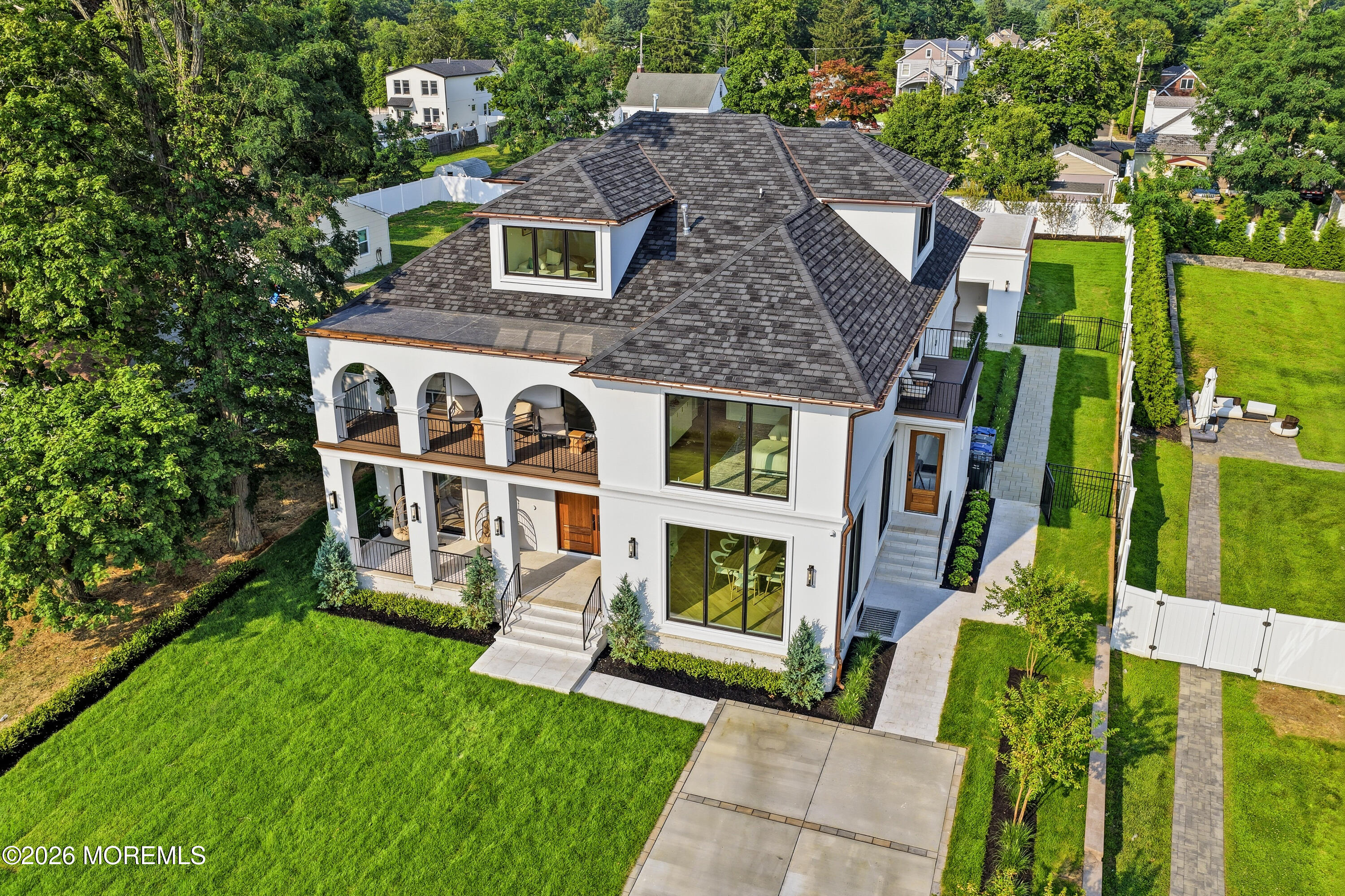 13 Johnston Street — photo