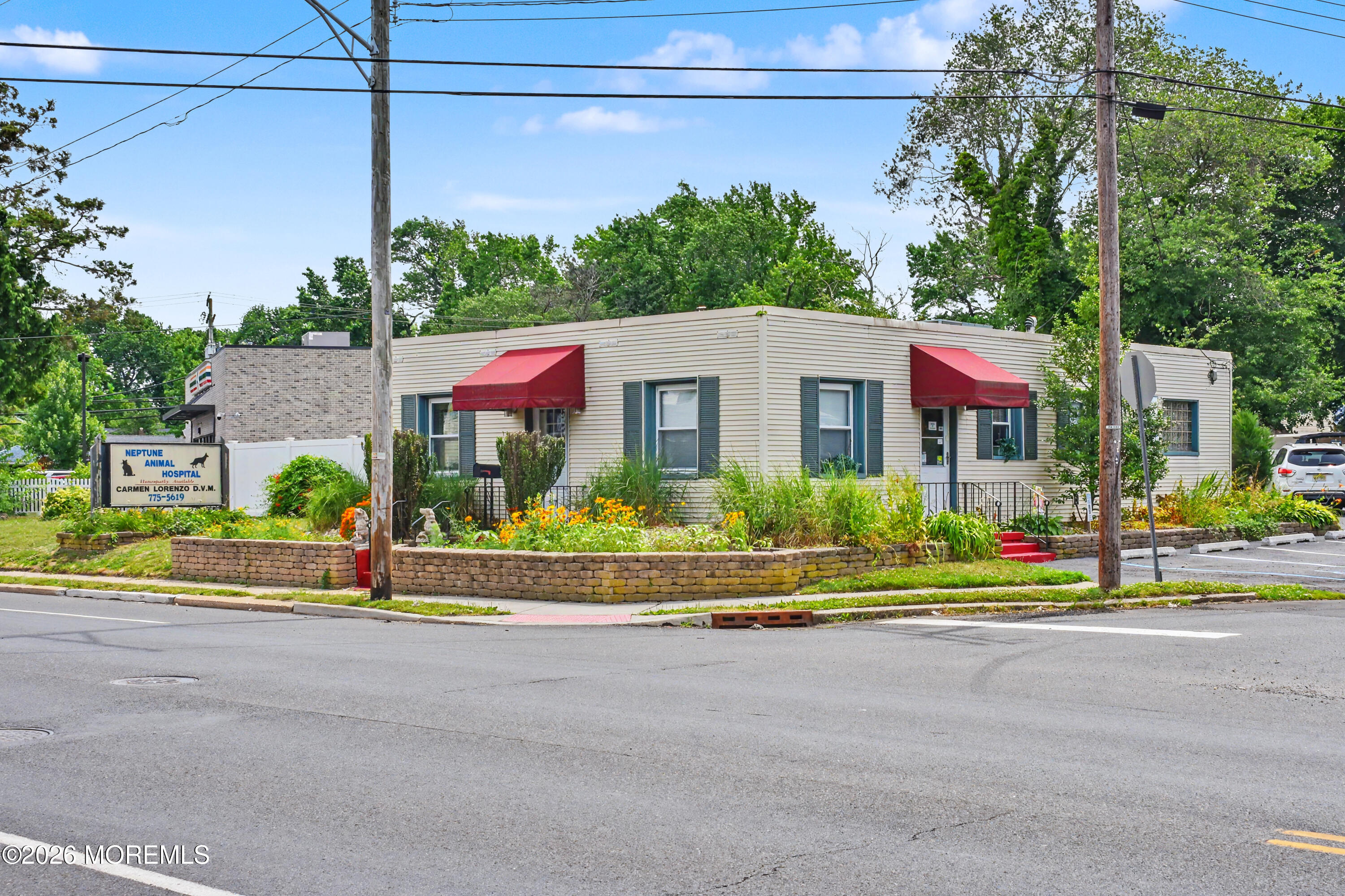 317 Route 35 — photo