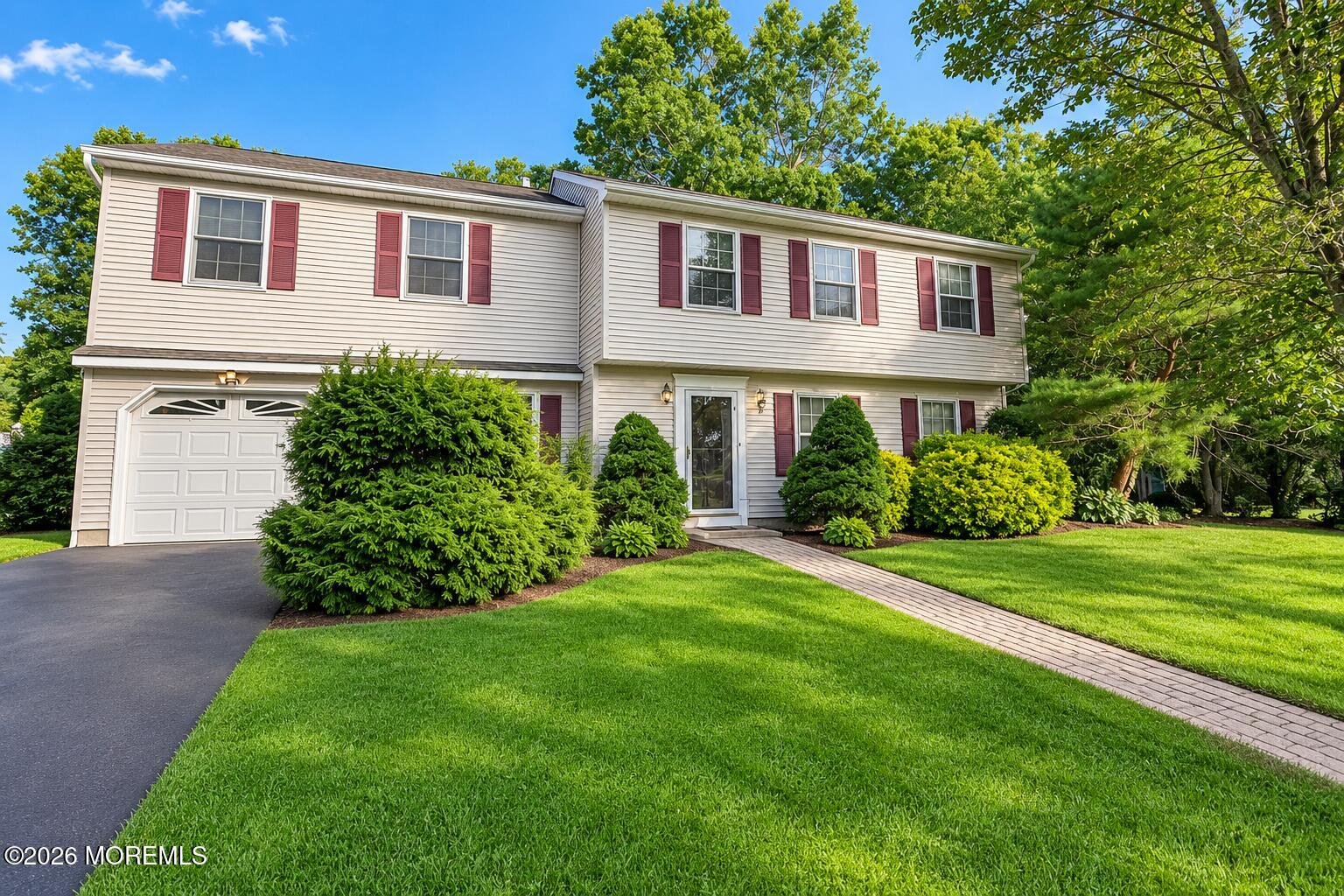 613 Branch Drive — photo
