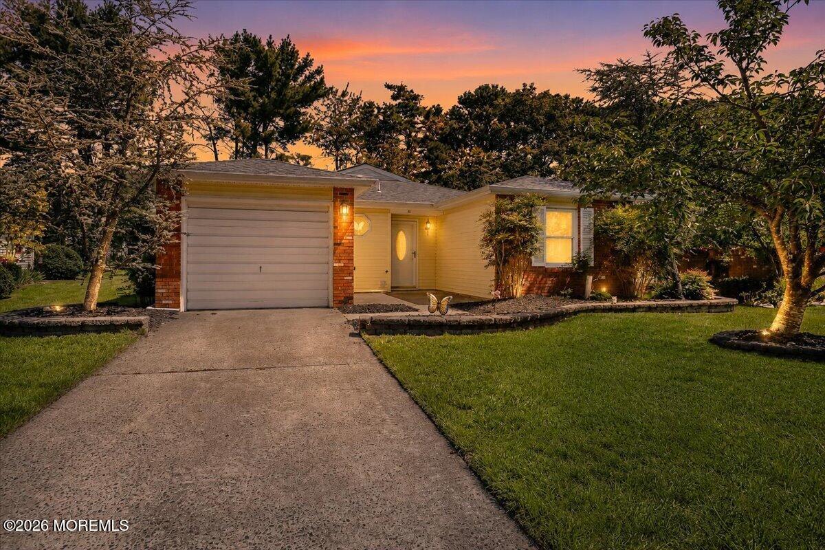 14 Ashford Drive — photo