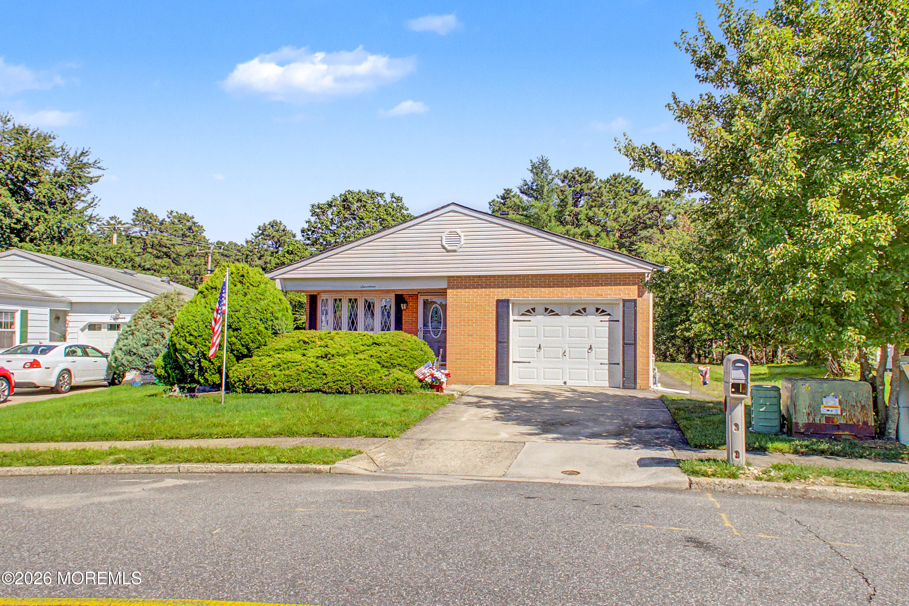 17 Freeport Court — photo