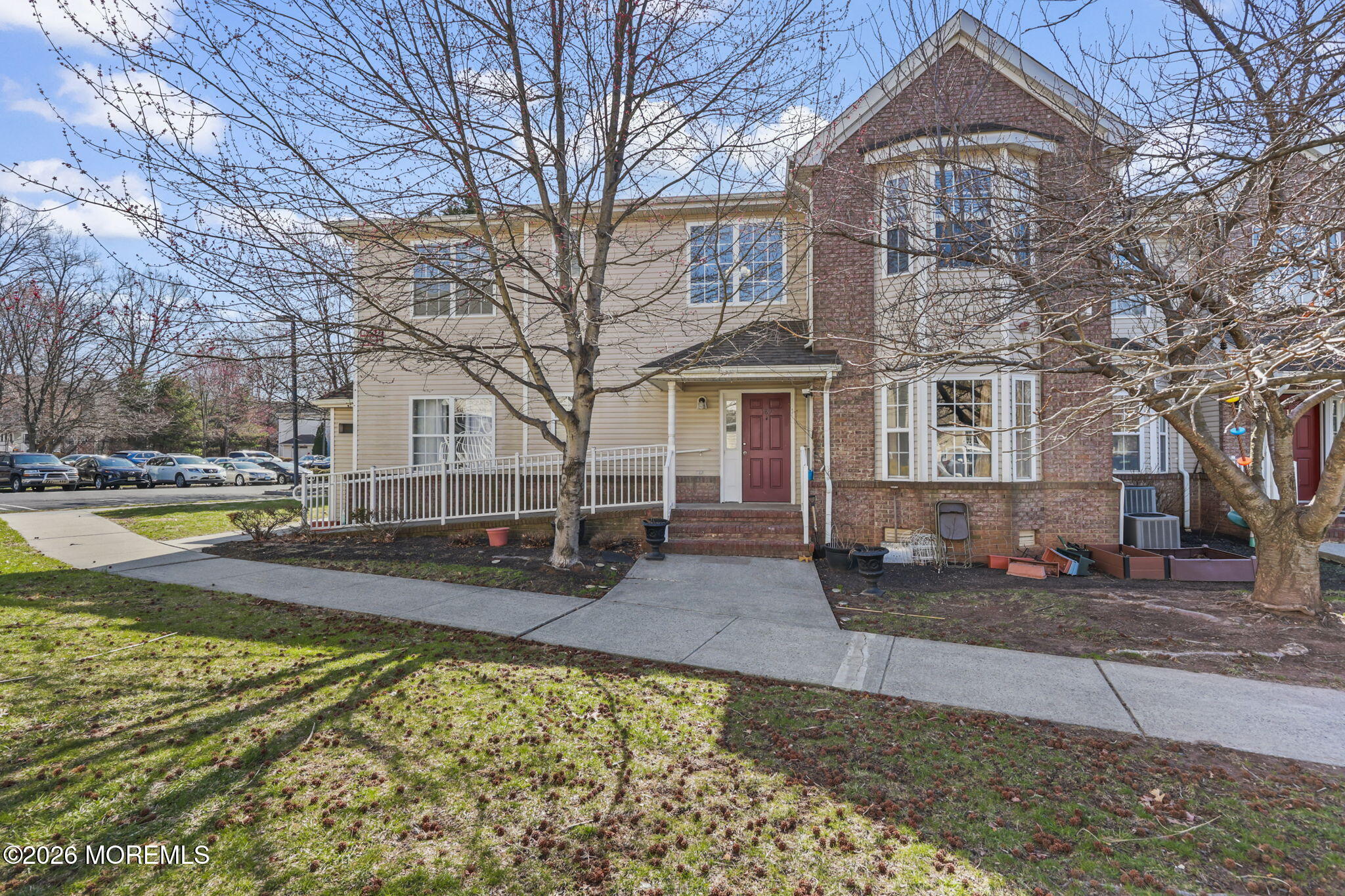 189 SUNSHINE DR