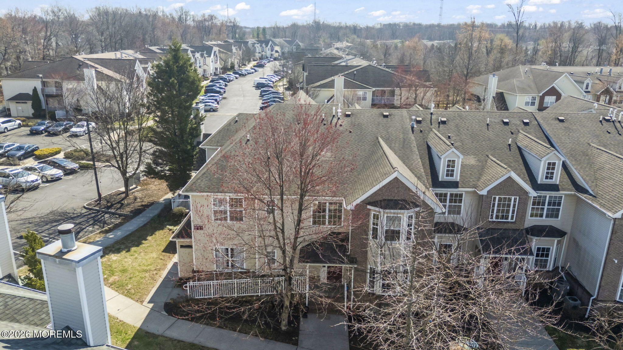 189 SUNSHINE DR — photo 2