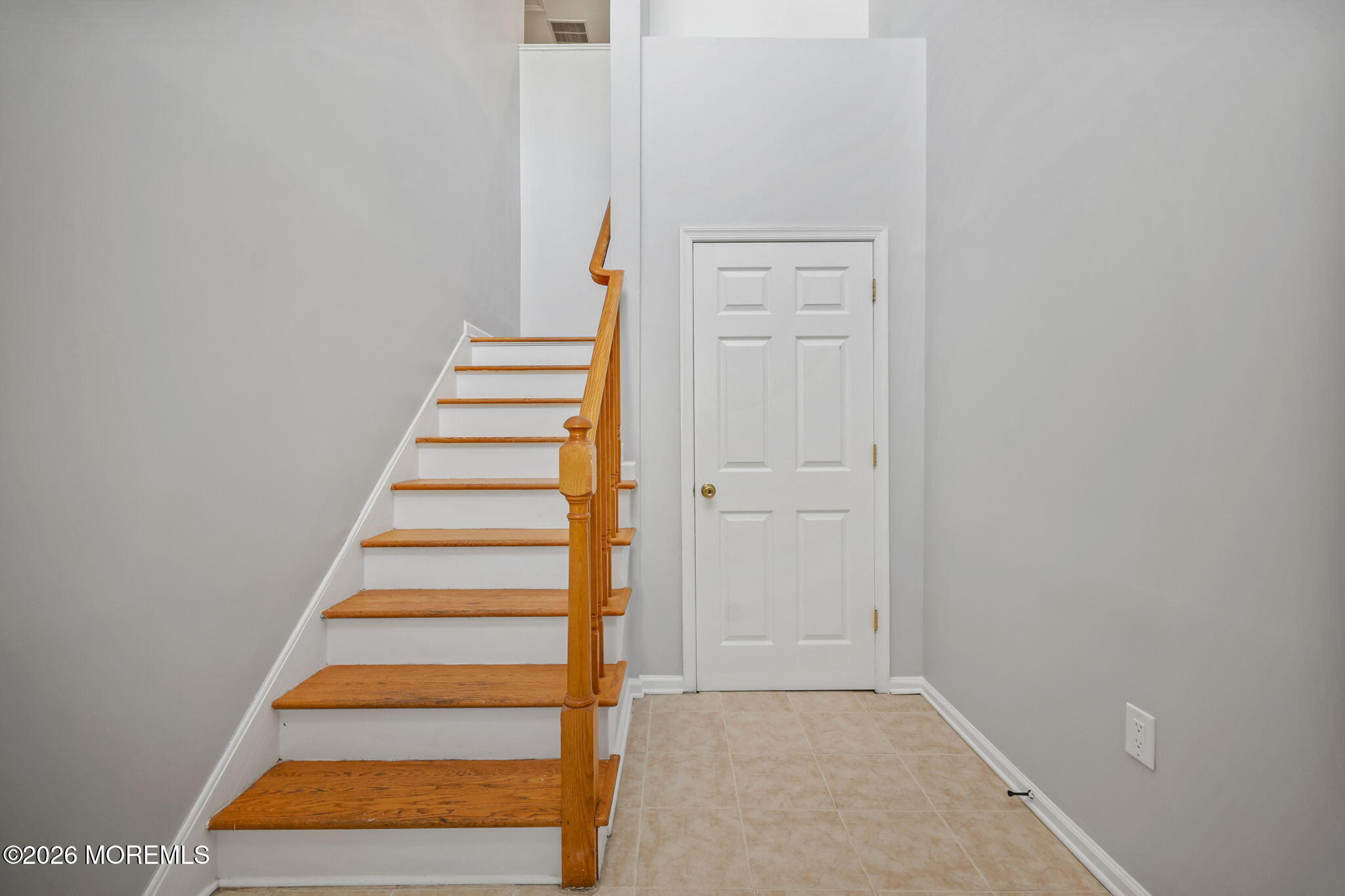 189 SUNSHINE DR — photo 3