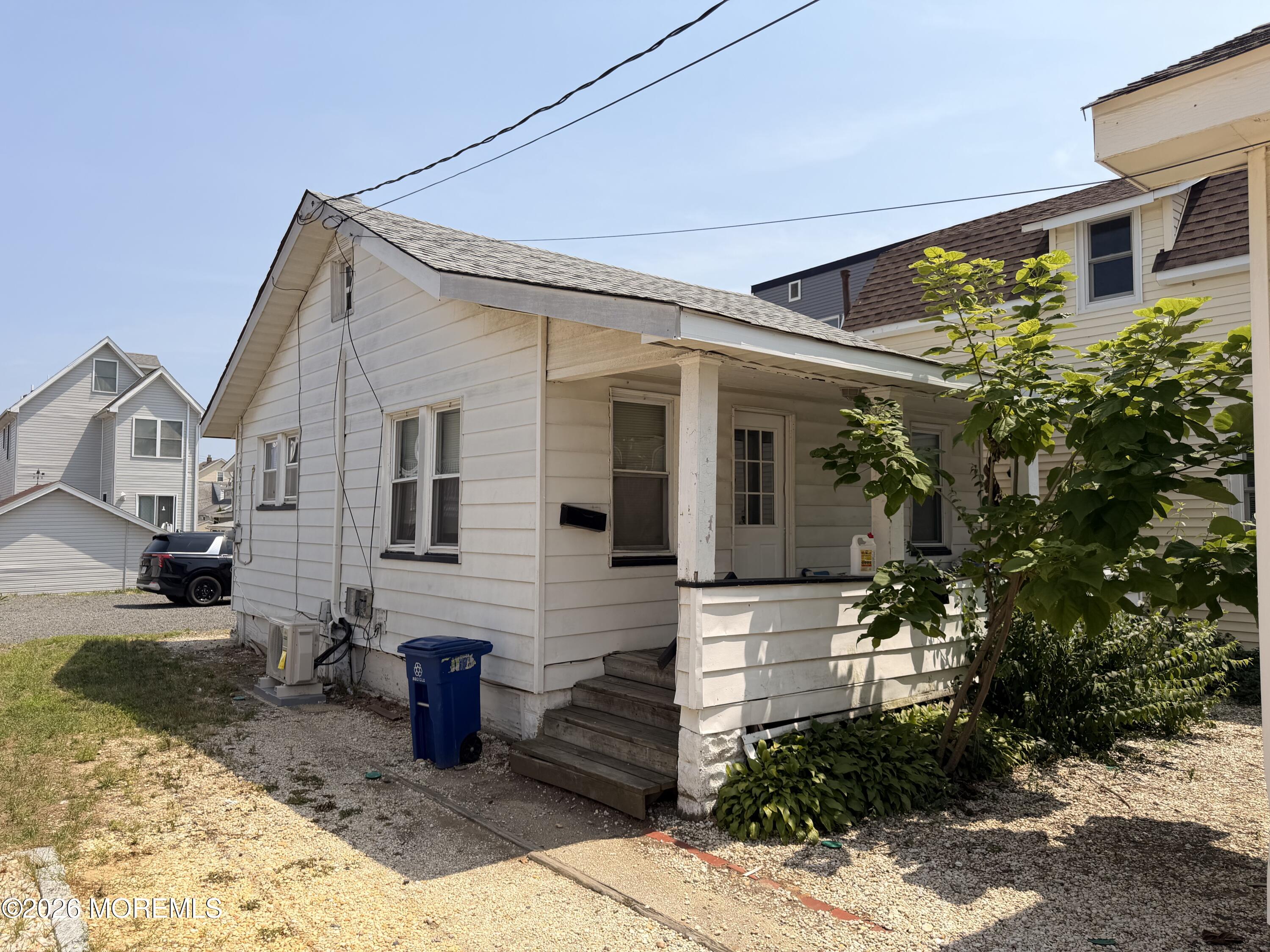 1710 B Street Back House — photo