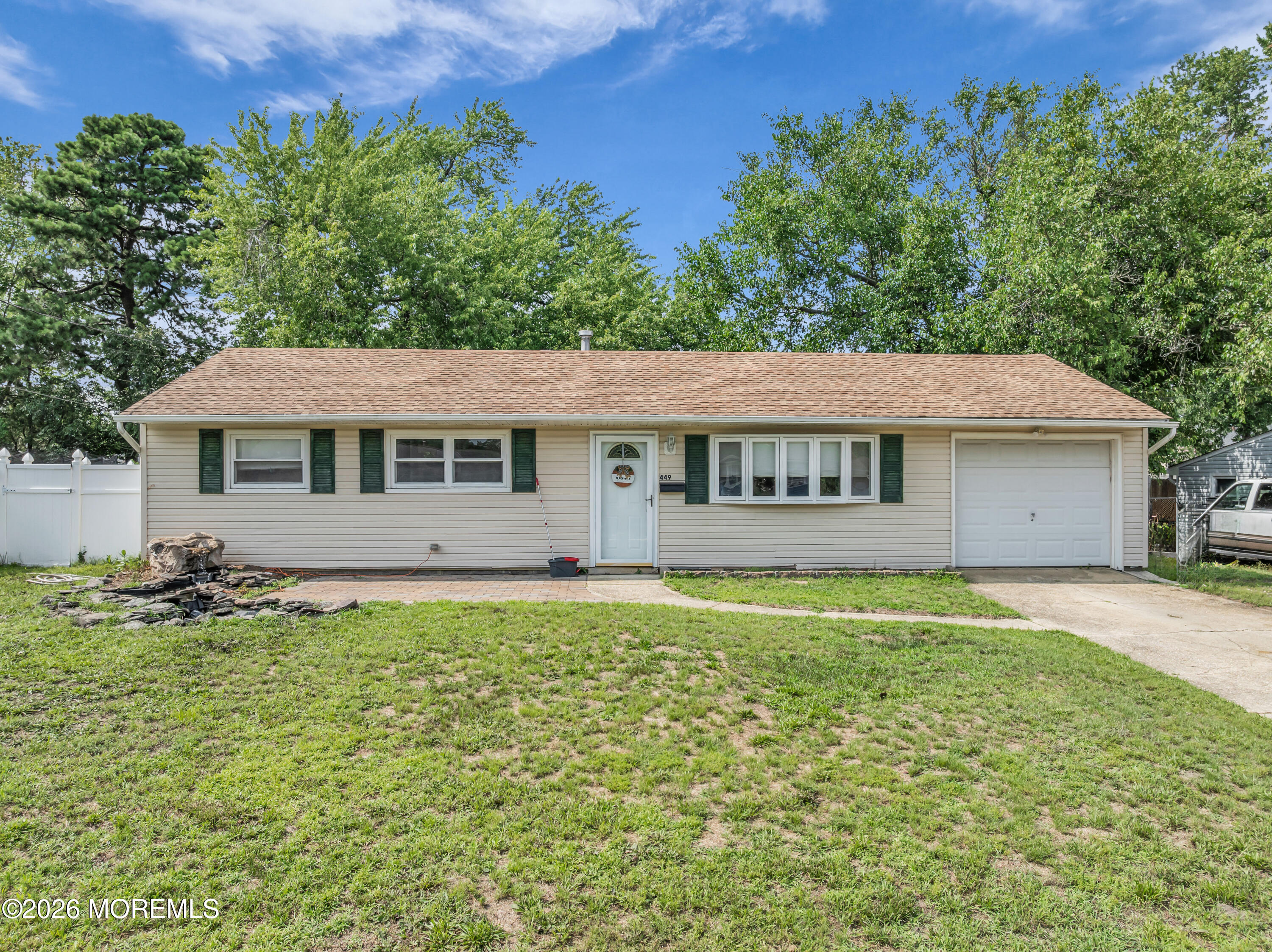 449 Alfred Road — photo