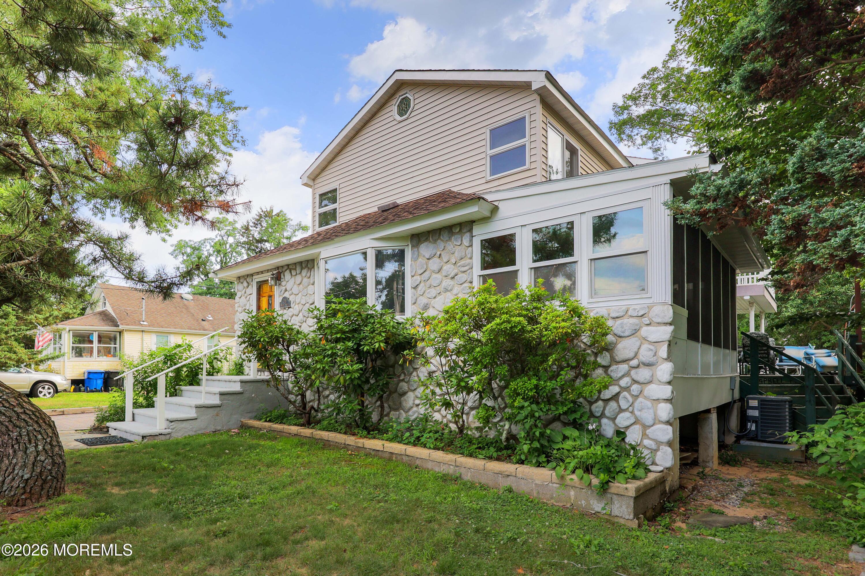 73 Manning Street — photo