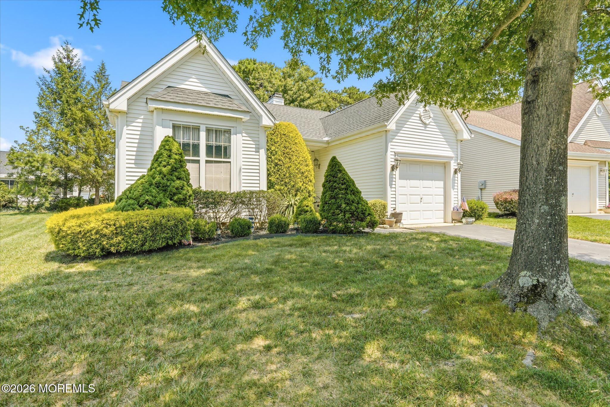 23 Jumping Brook Lane — photo