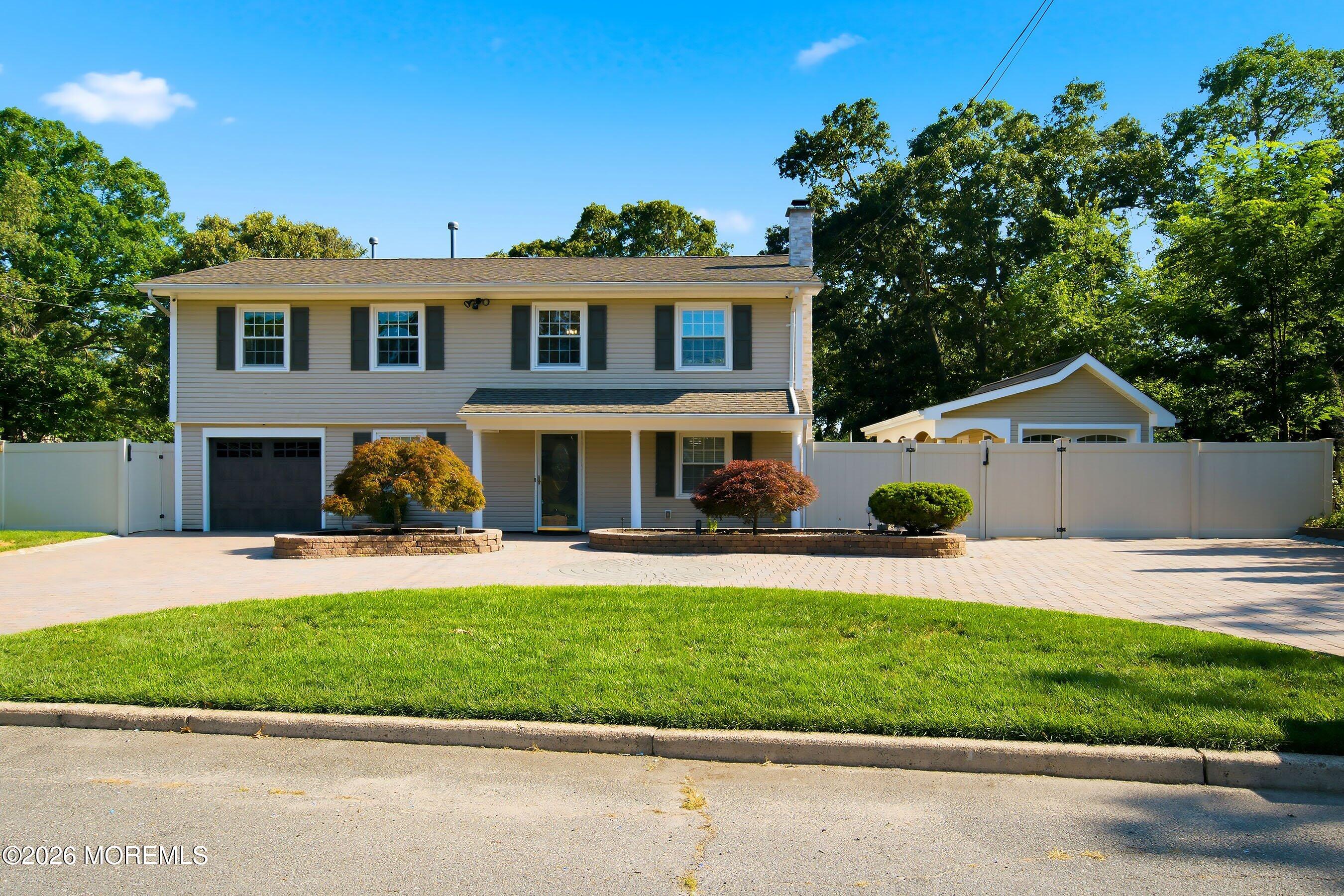 213 Lawrence Drive — photo