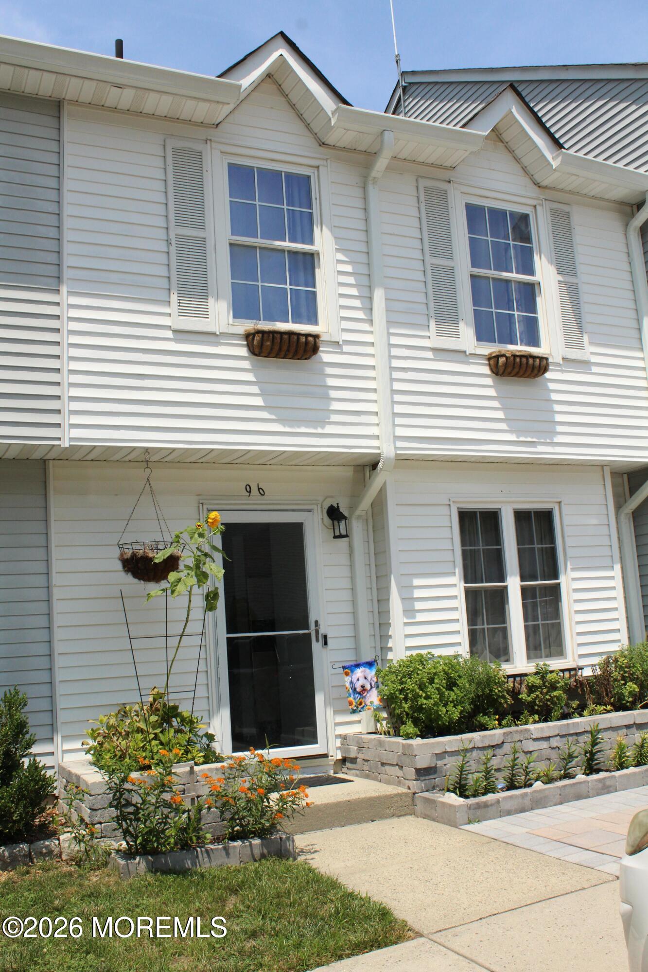 96 Joan Court — photo