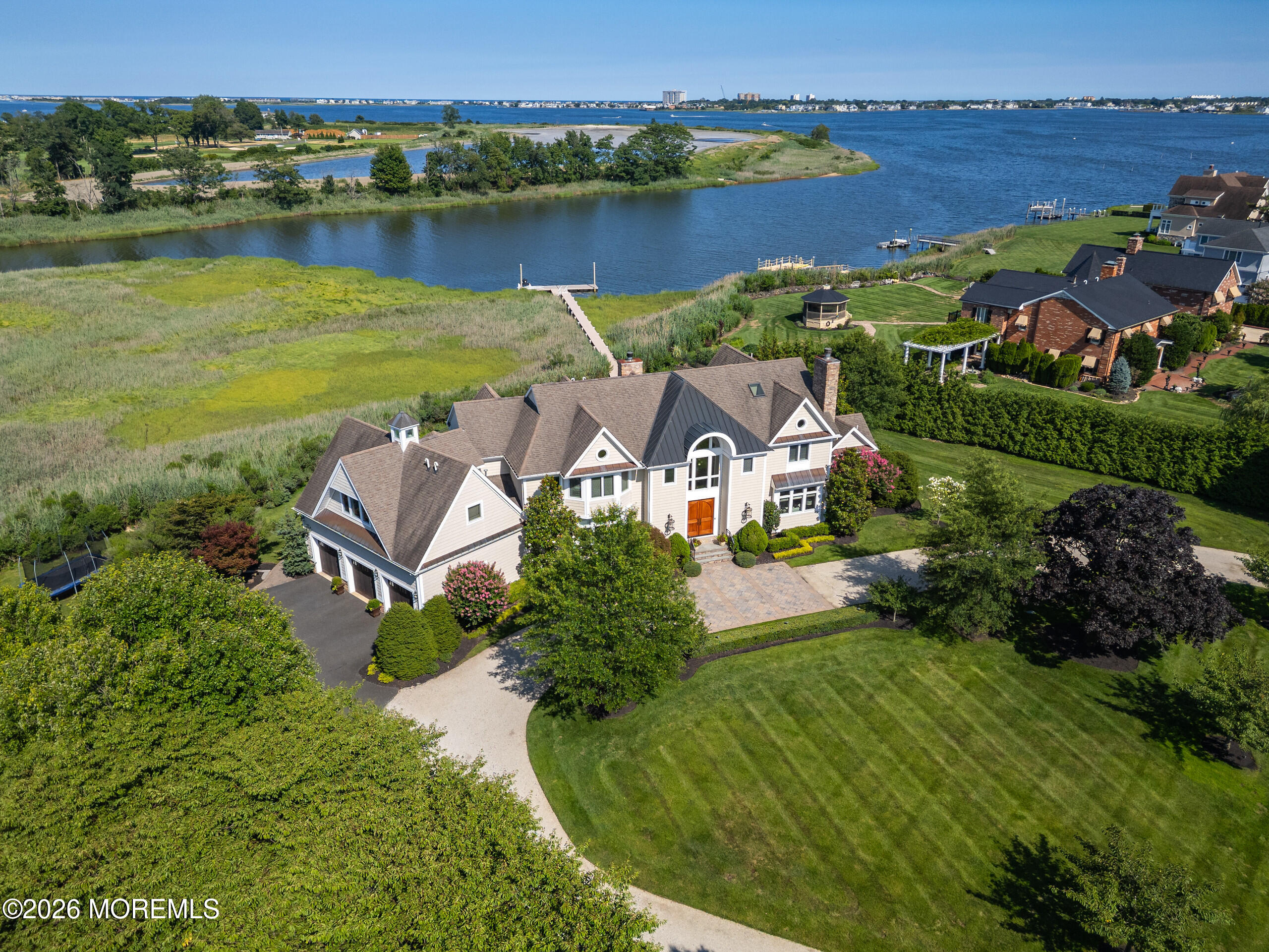 7 Harbor Drive — photo