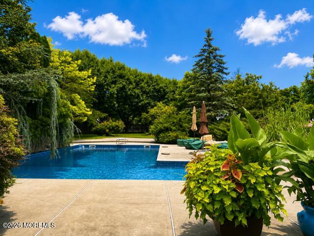 5 Lucas Lane — photo
