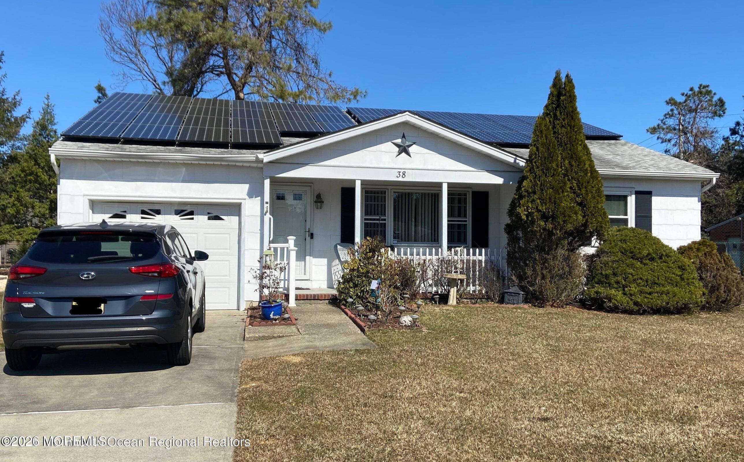 38 Whitmore Drive — photo