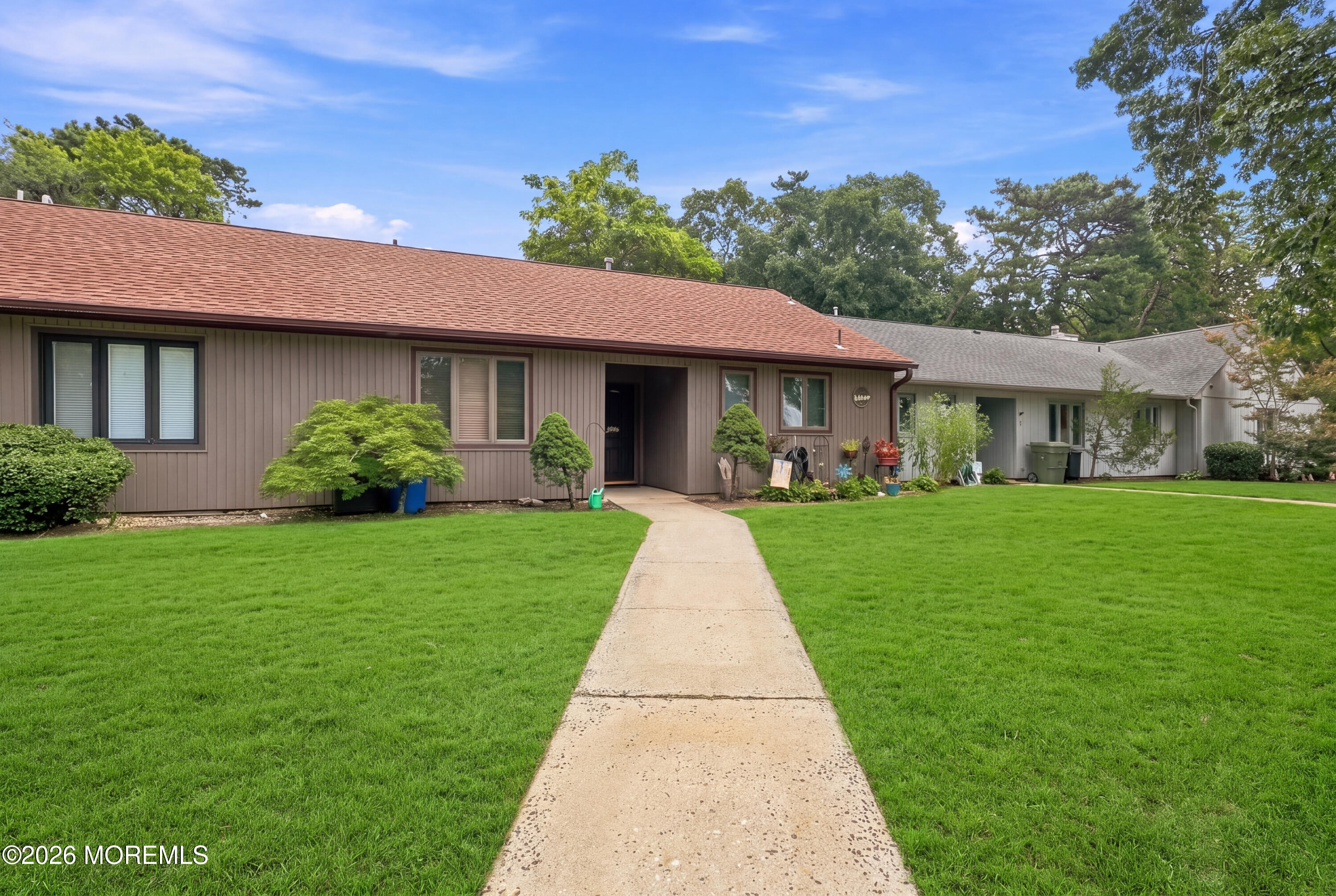 203 Clipper Court 203 — photo