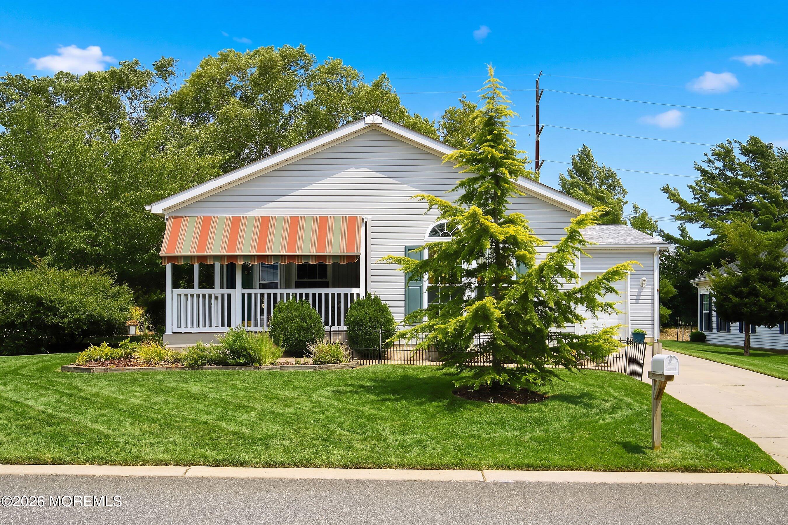 60 Fort Lee Drive — photo