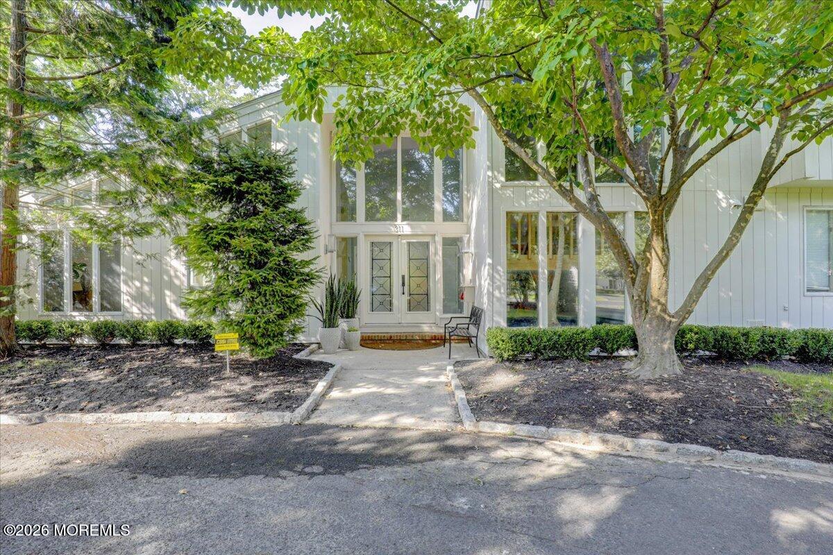 311 Park Avenue — photo