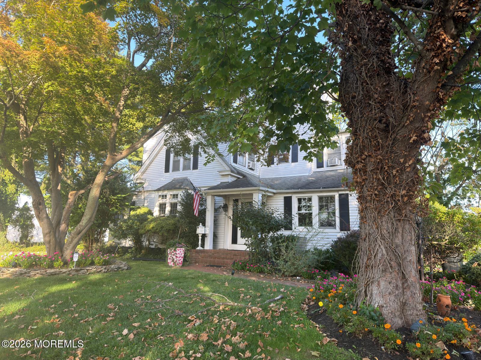 16 Hillcrest Road — photo
