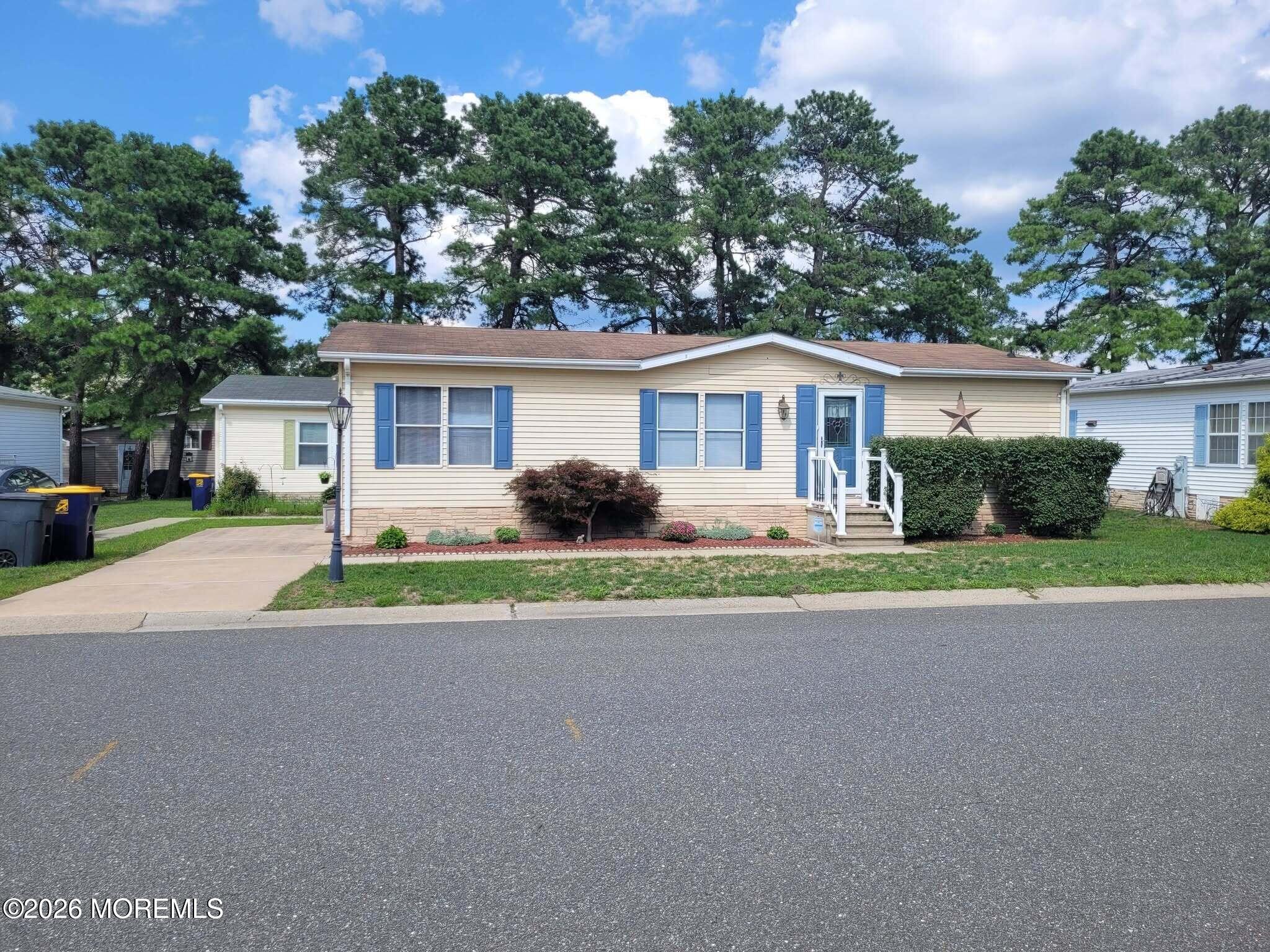 123 Briarwood Court — photo