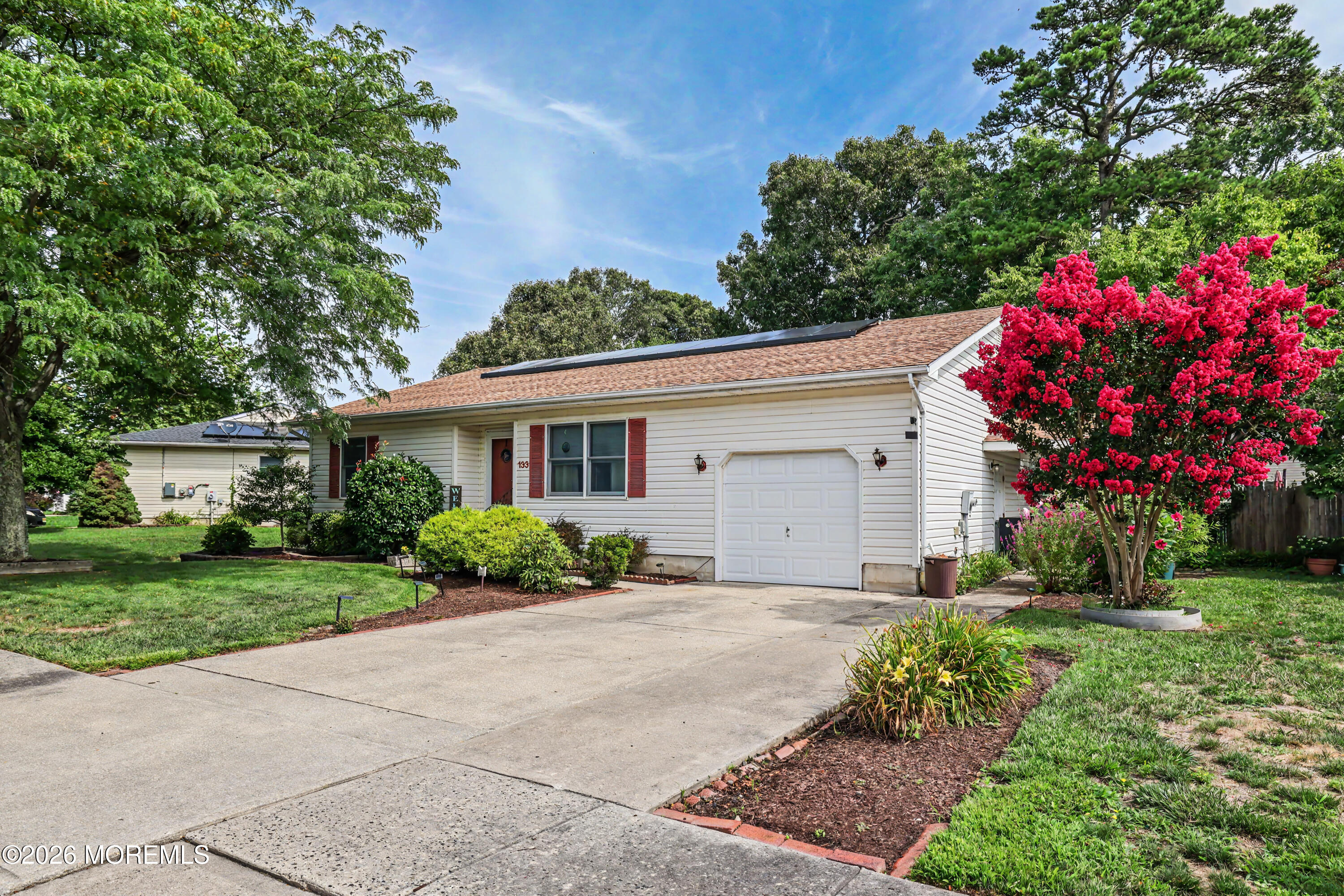 133 W Holly Lane — photo