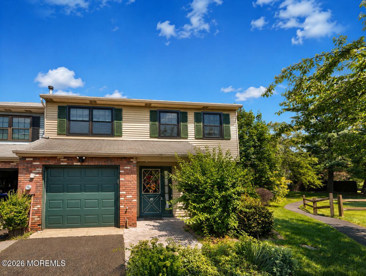 17 Walton Court — photo