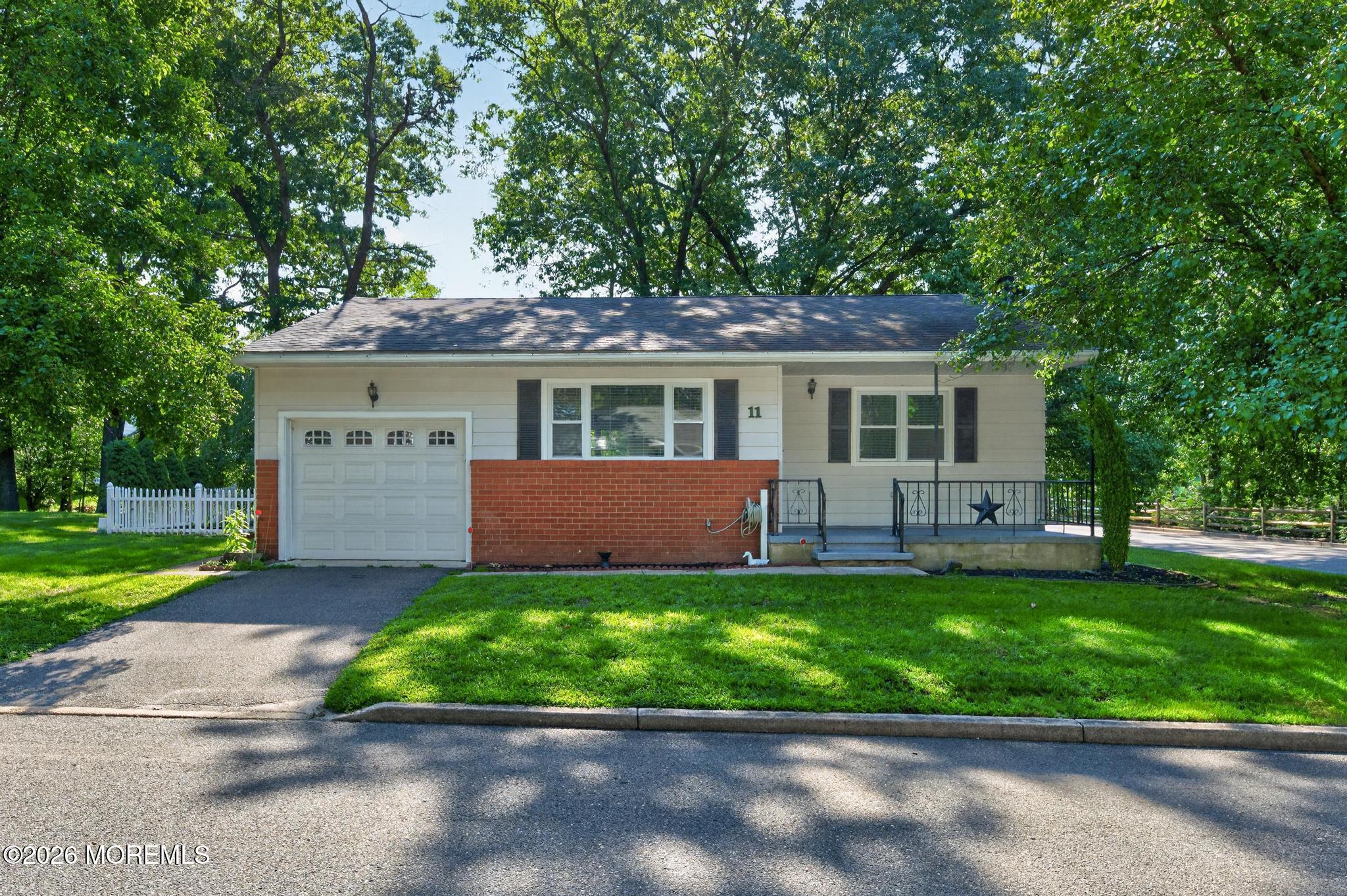 11 Kentucky Way — photo