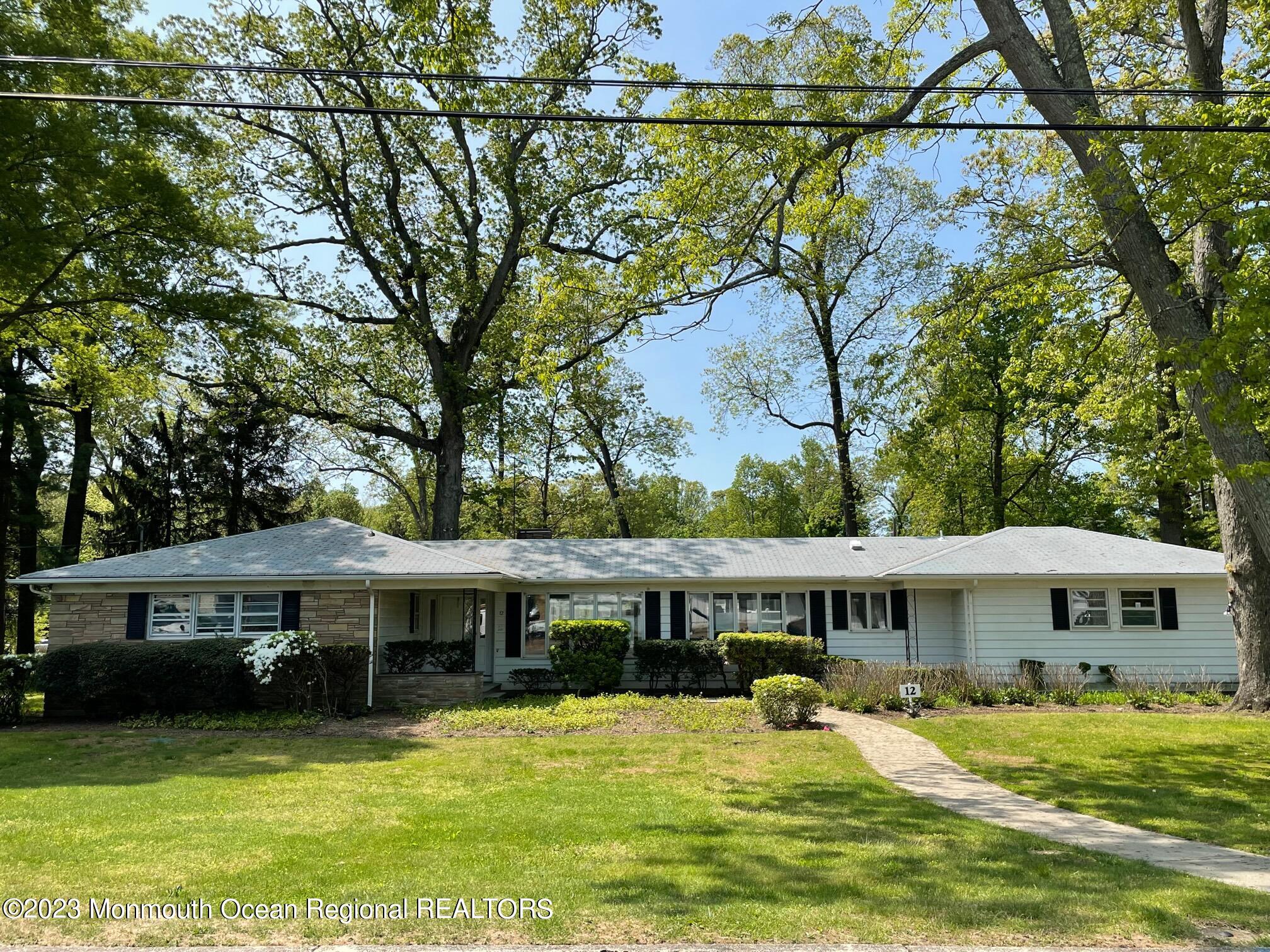 12 Greenbrier Road — photo