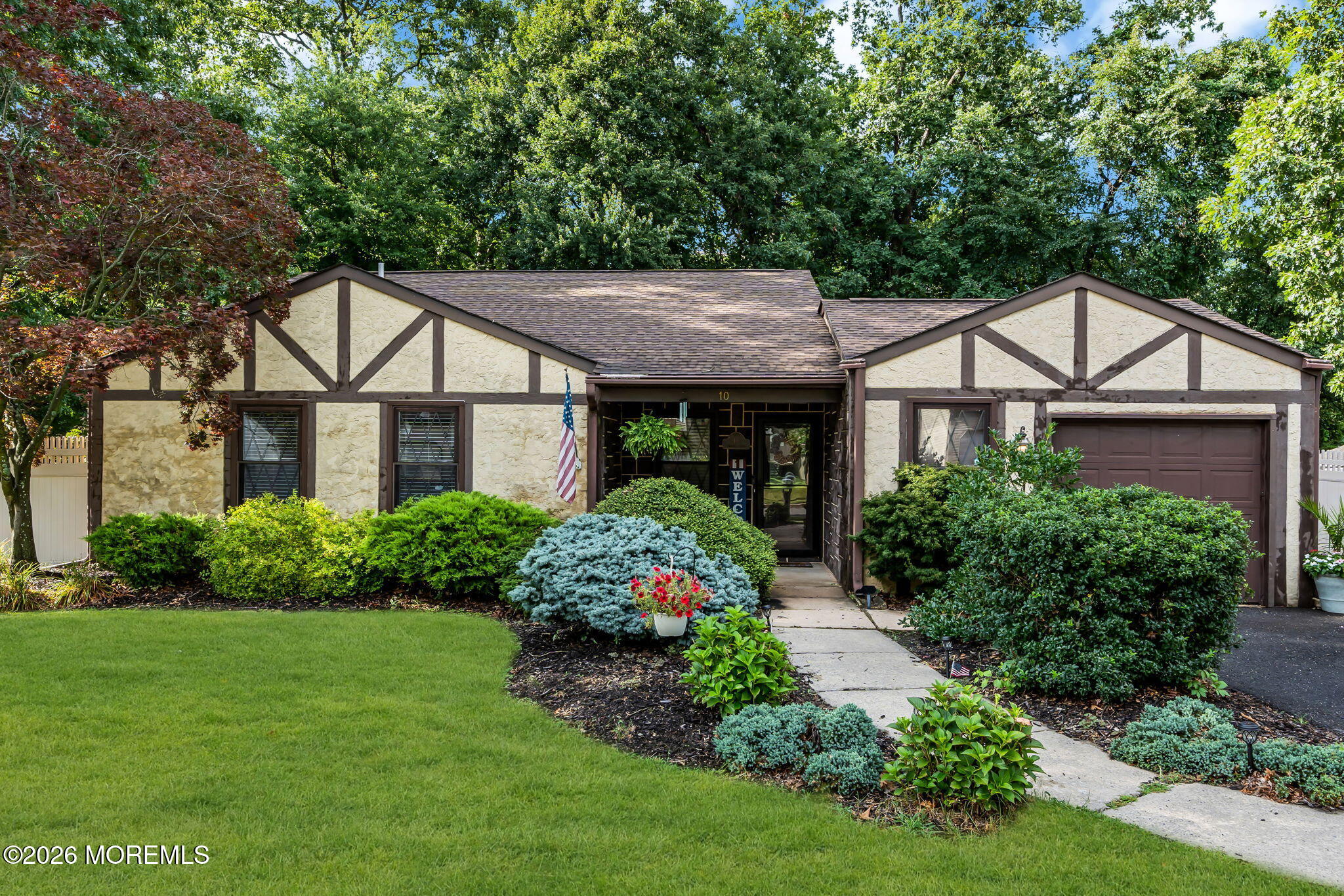 10 Concord Circle — photo