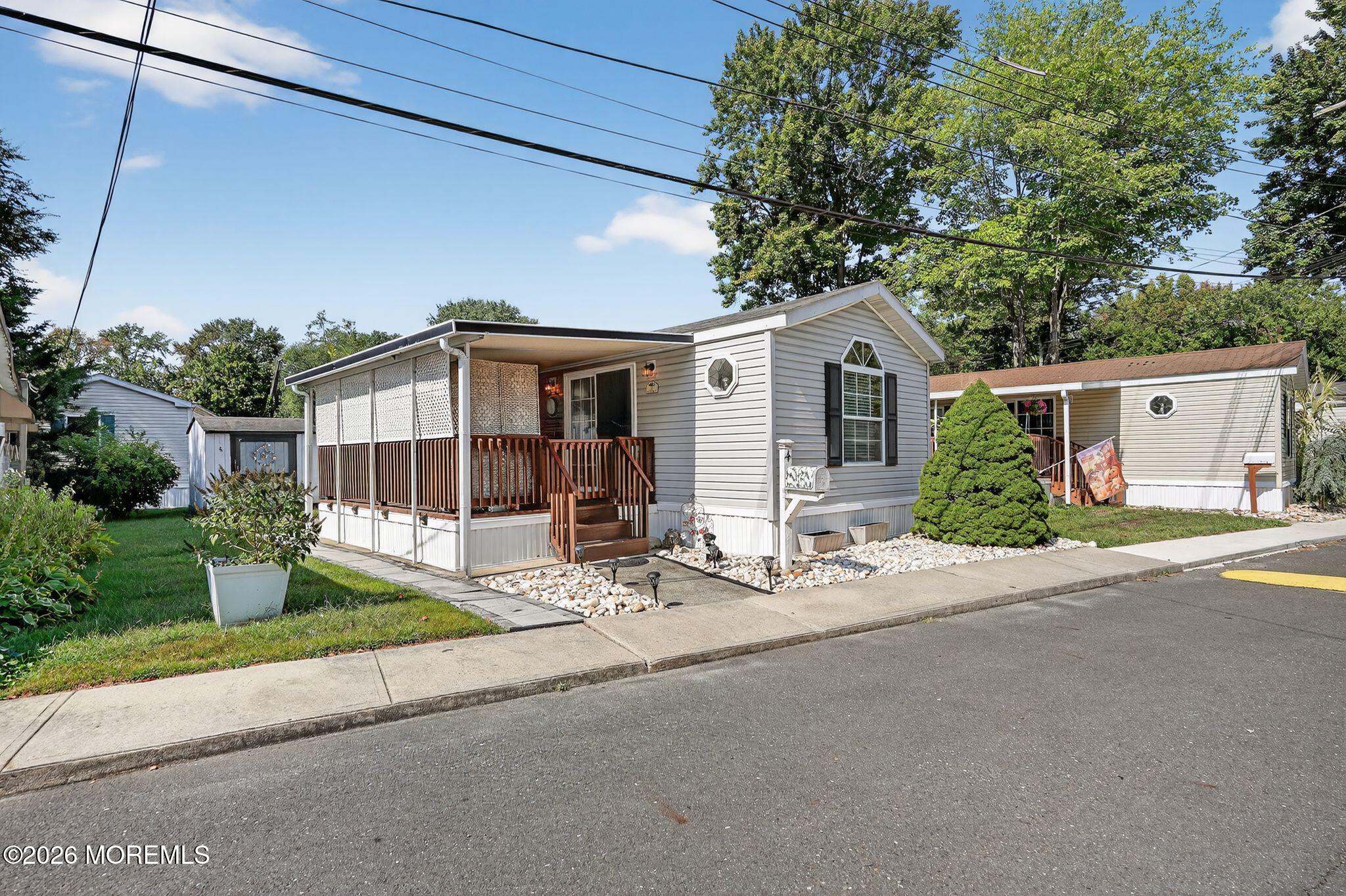 4 South Drive — photo