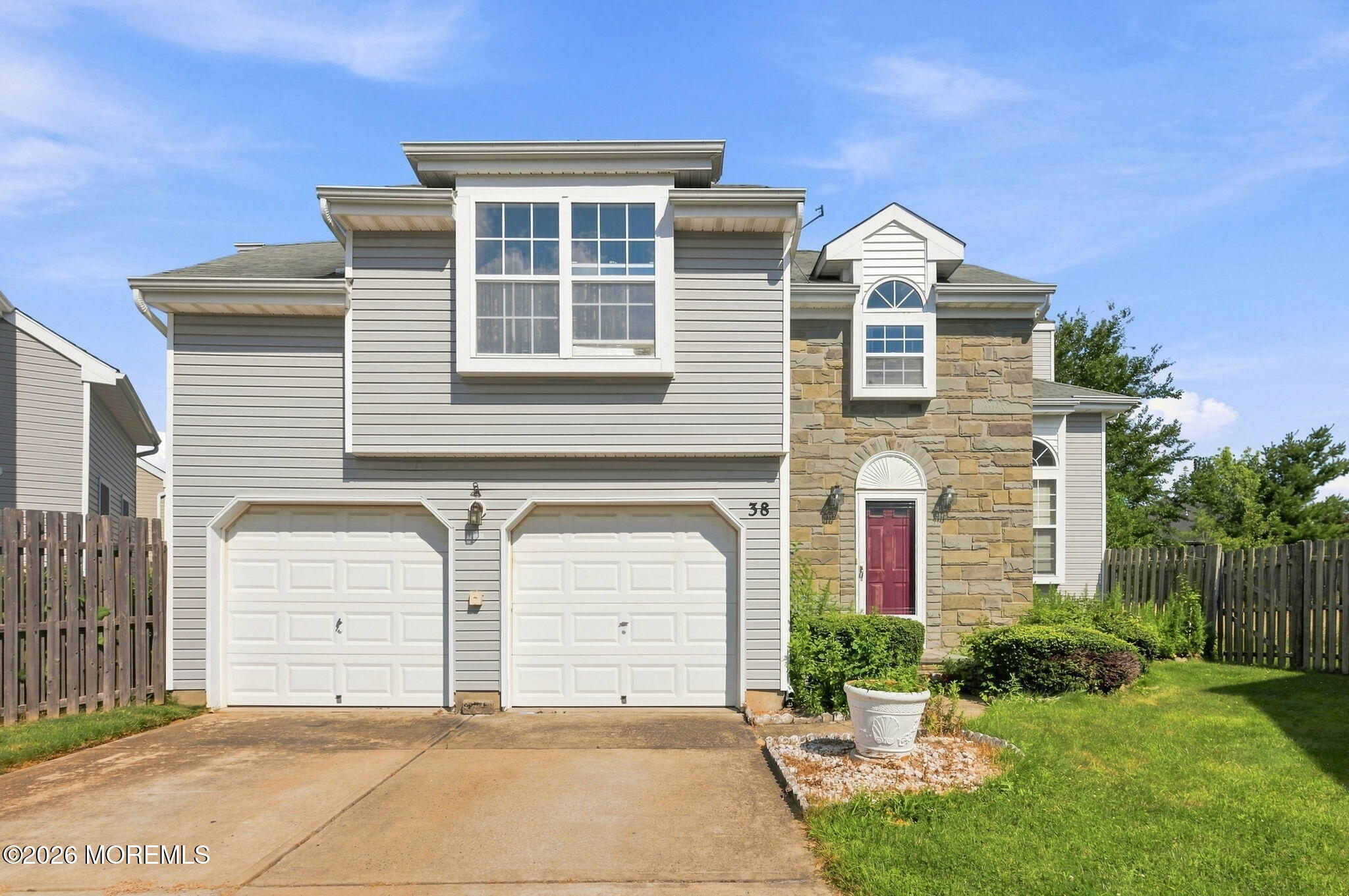 38 Kentucky Way — photo
