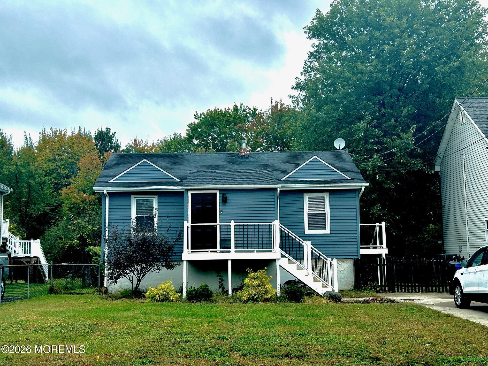 13 Willow Street — photo