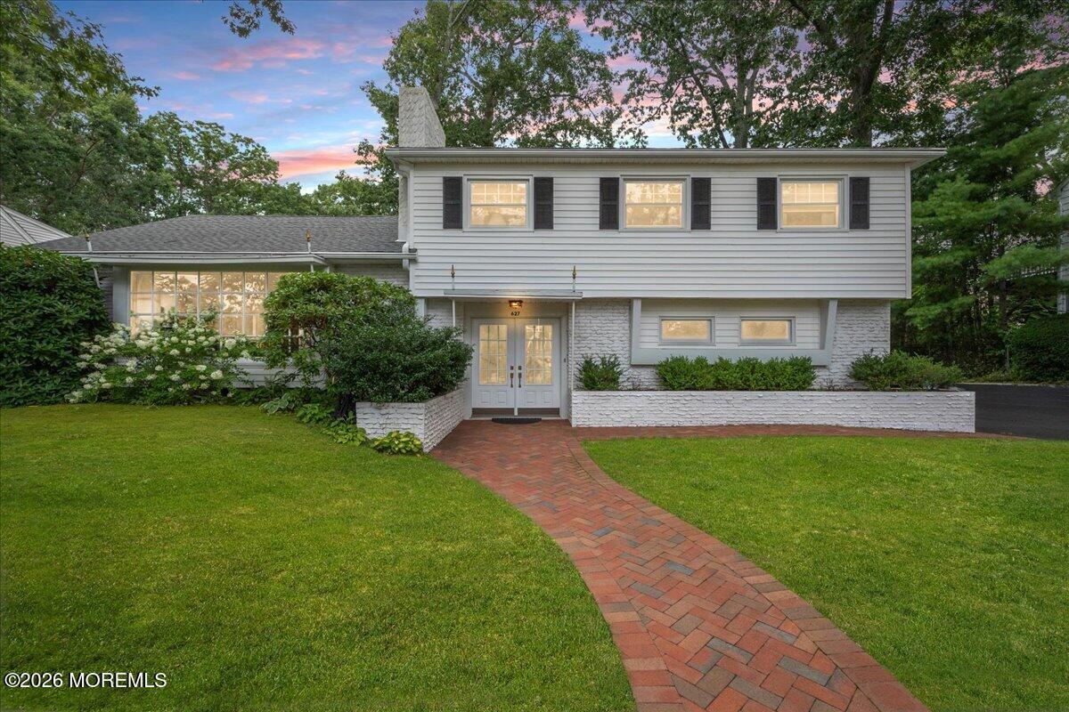 627 S Riverside Drive — photo