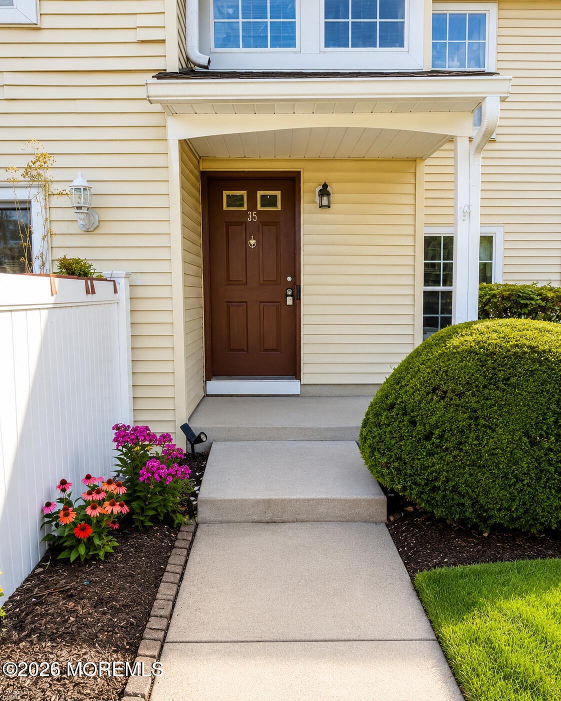 35 Powell Court — photo