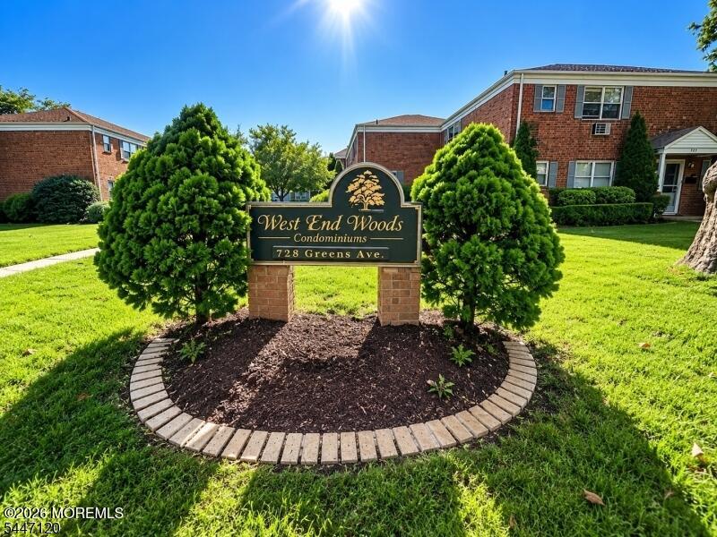 728 Greens Avenue 17 — photo