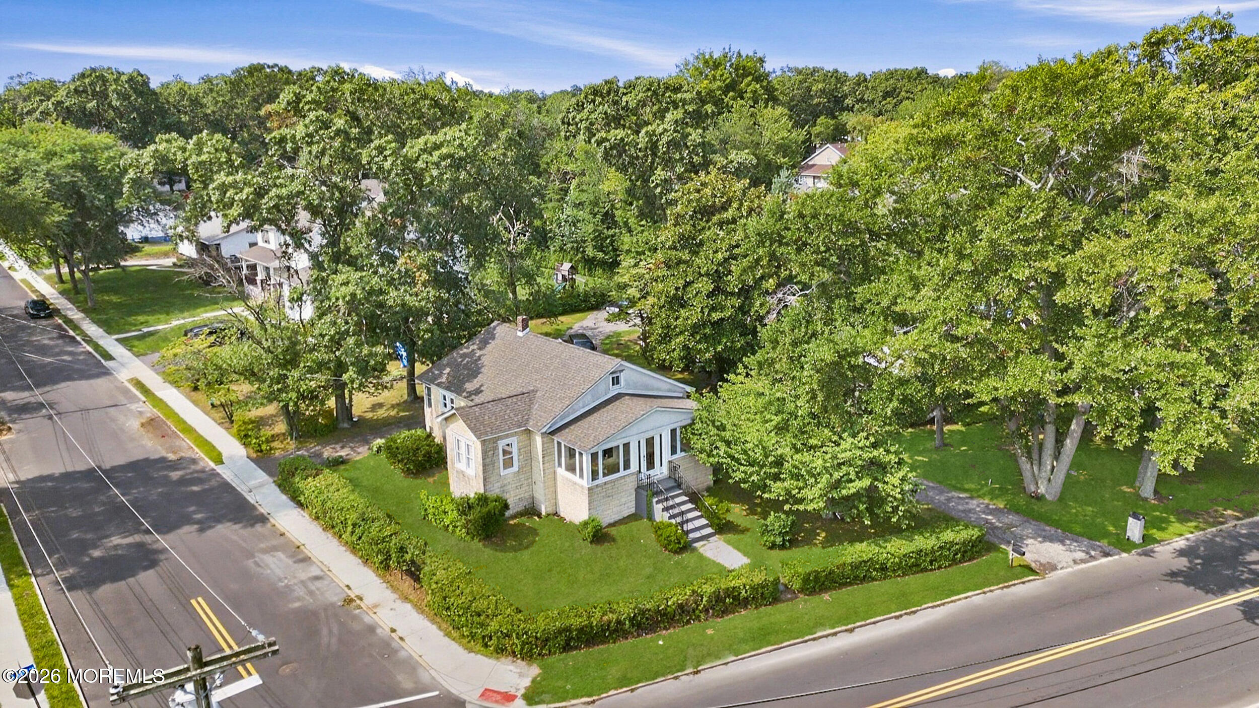 400 S Lake Drive — photo