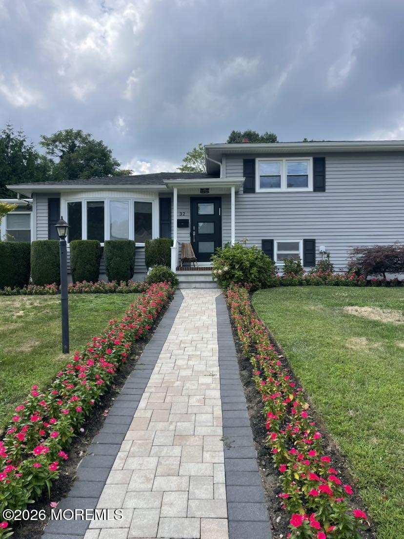 32 Fairway Avenue — photo