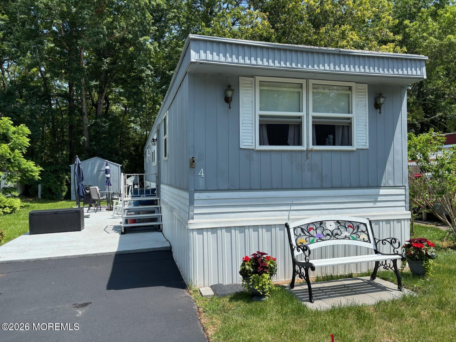 4 Alexander Avenue — photo