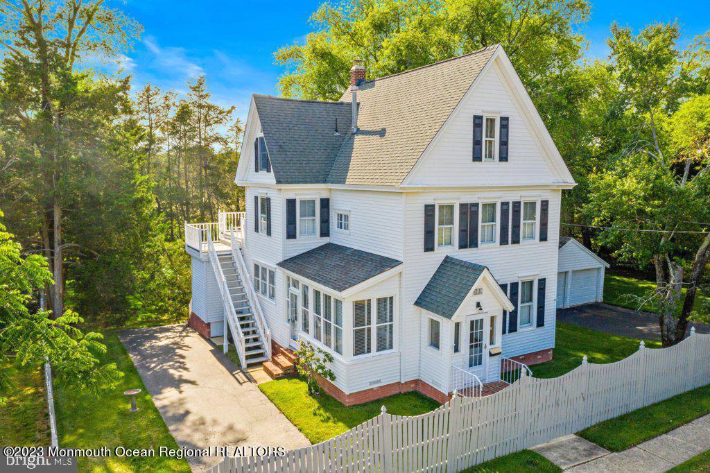 388 S Green Street — photo