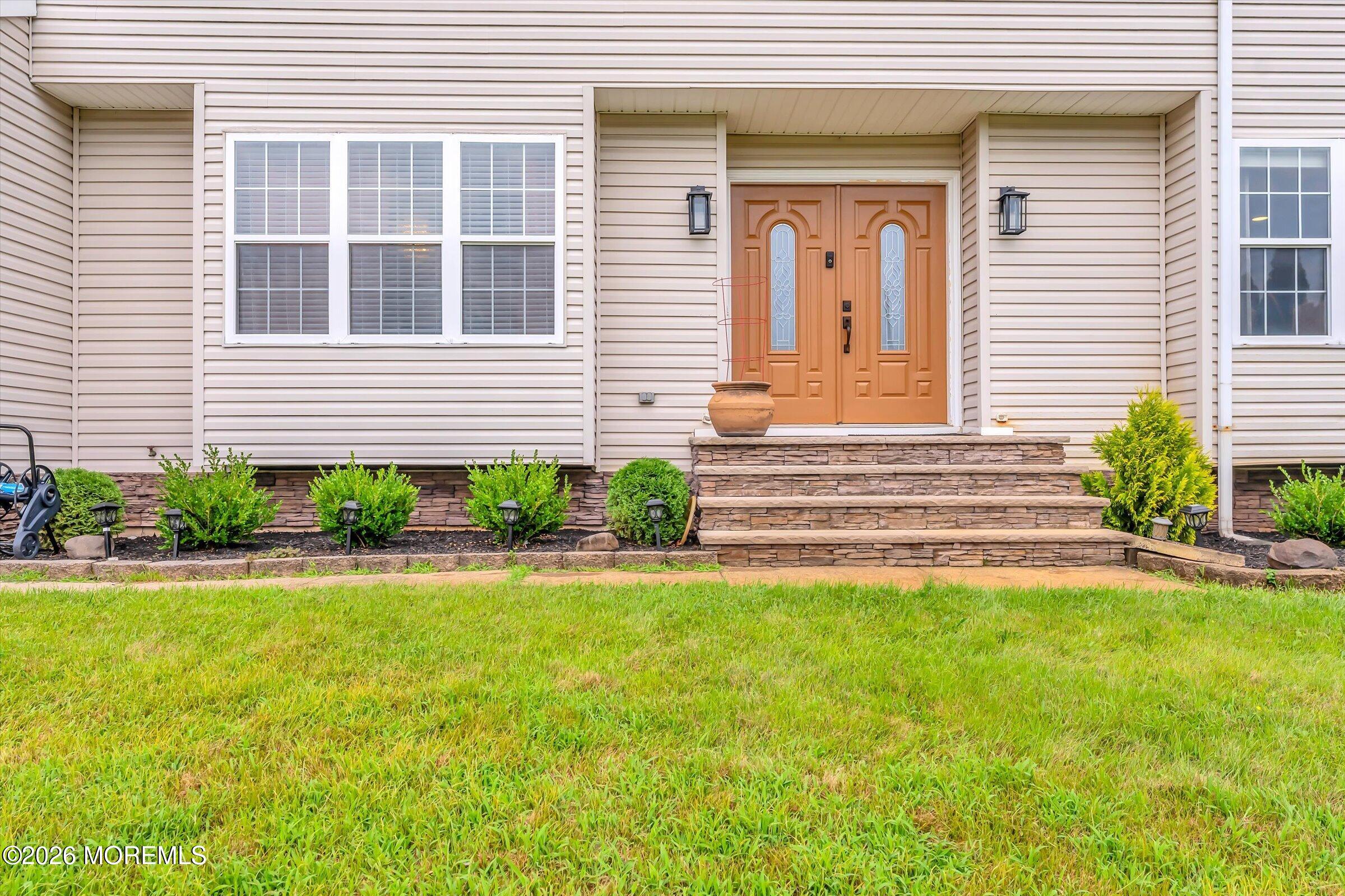 6 Rizzo Court, Howell, NJ 07731 — photo 2