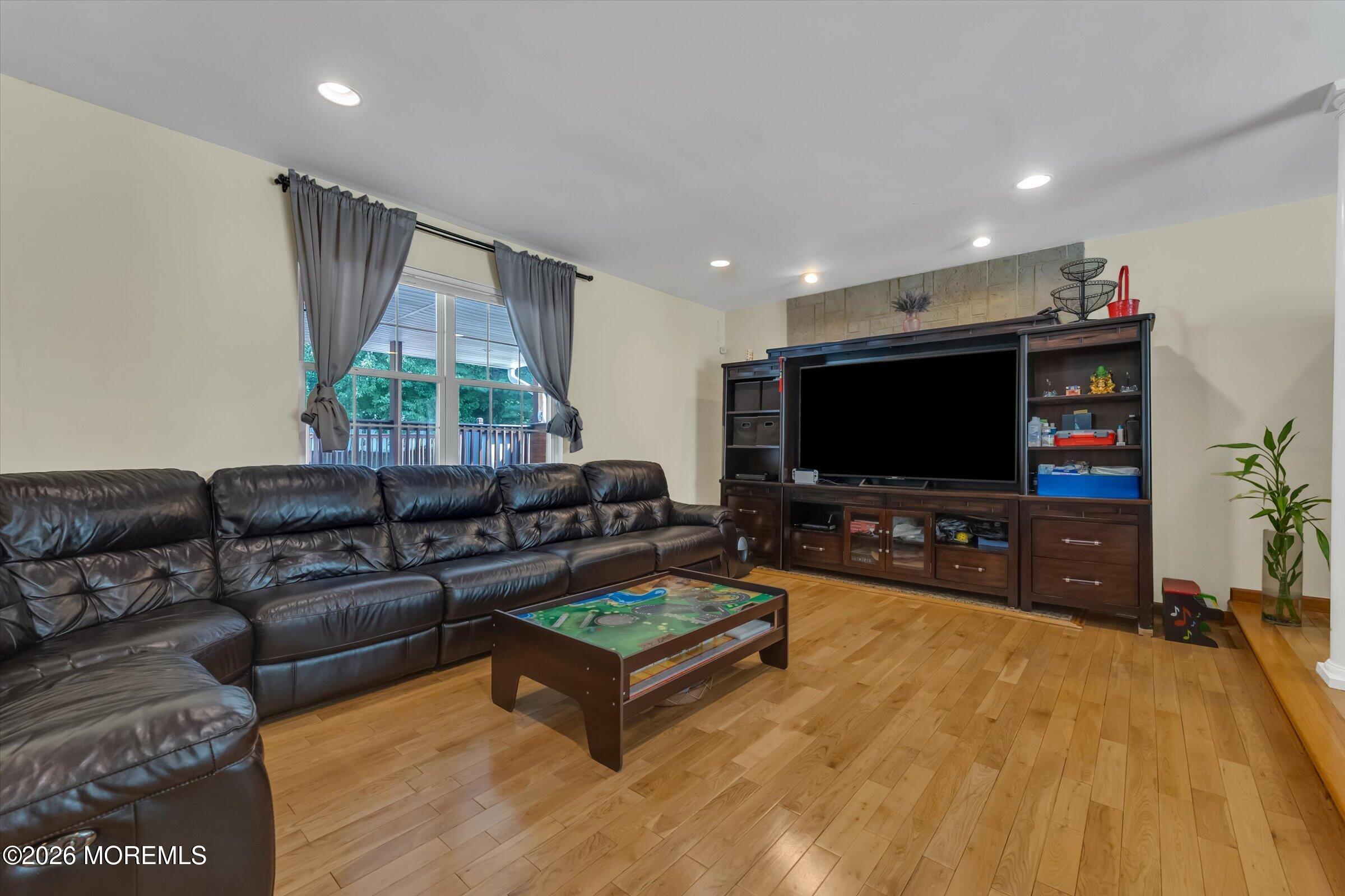 6 Rizzo Court, Howell, NJ 07731 — photo 3