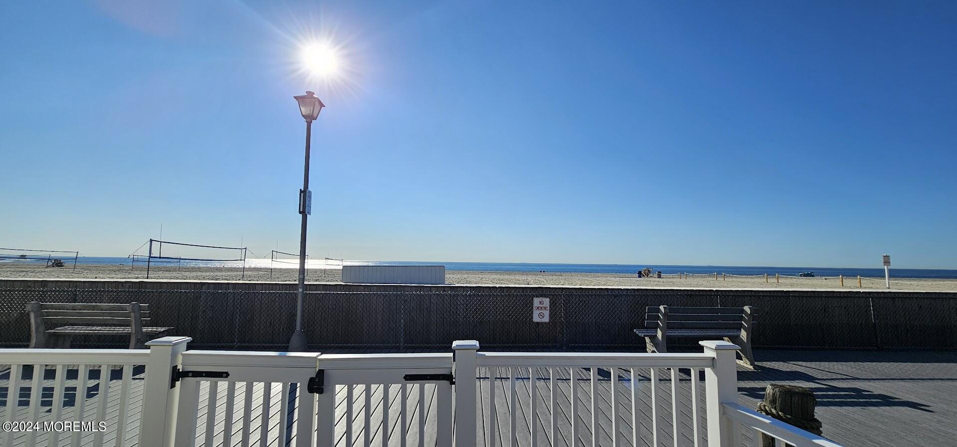 143 Boardwalk — photo