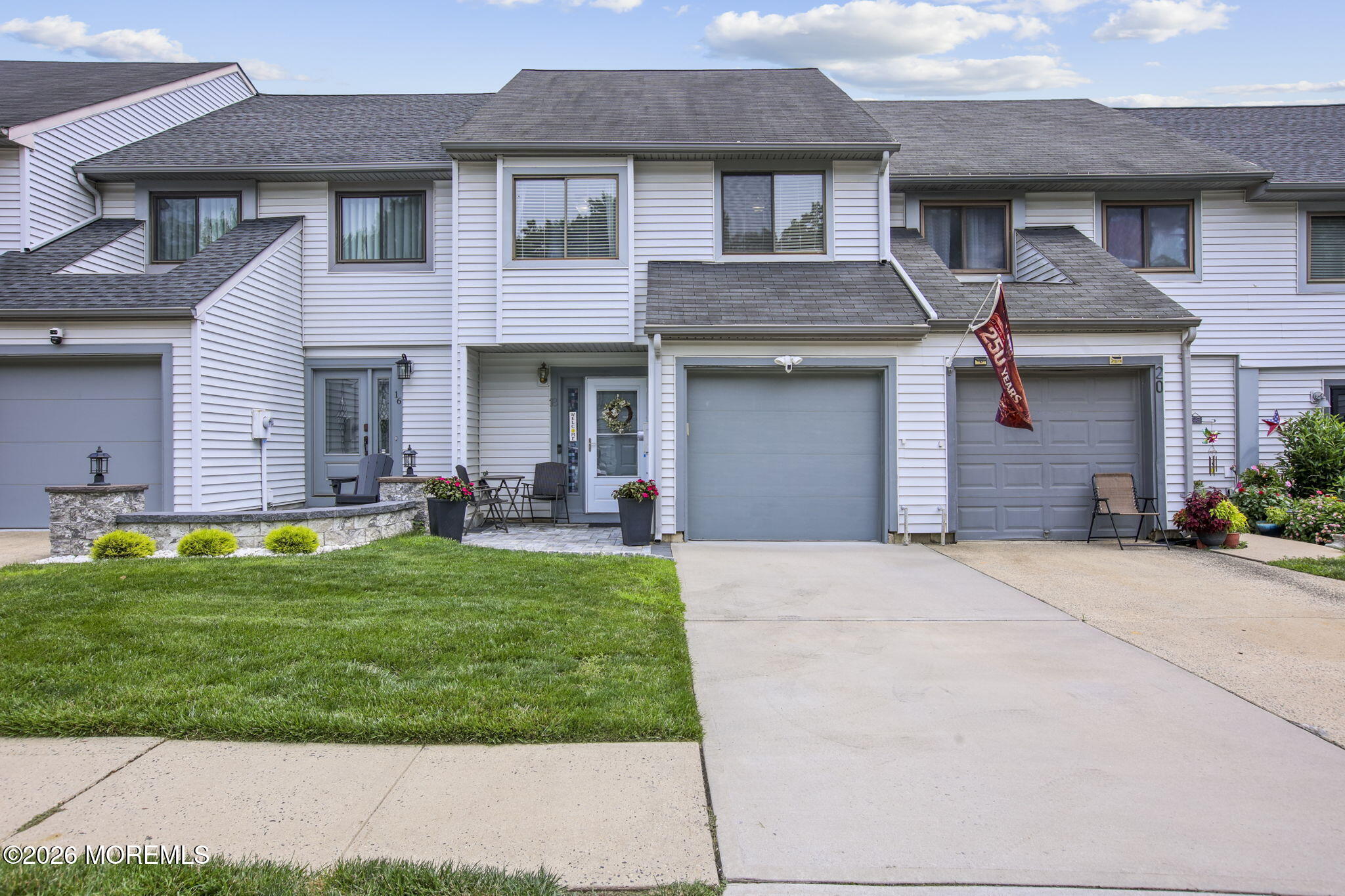 18 Lexington Circle — photo