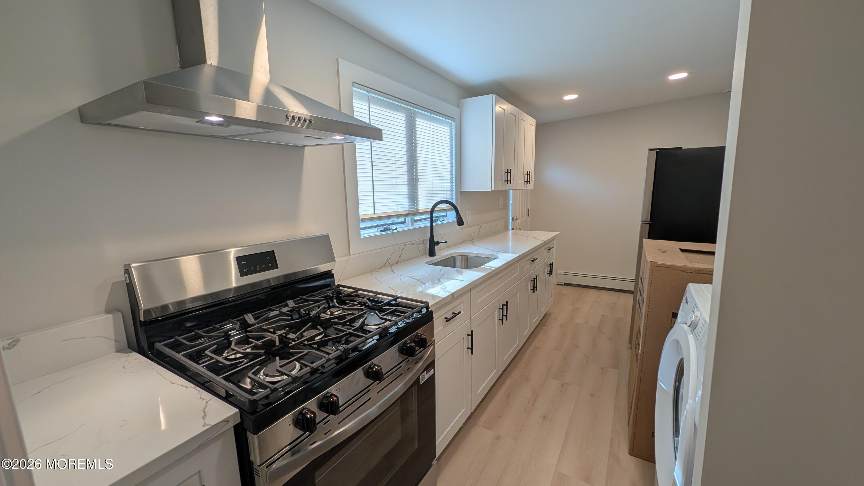 20 Howard Avenue B — photo