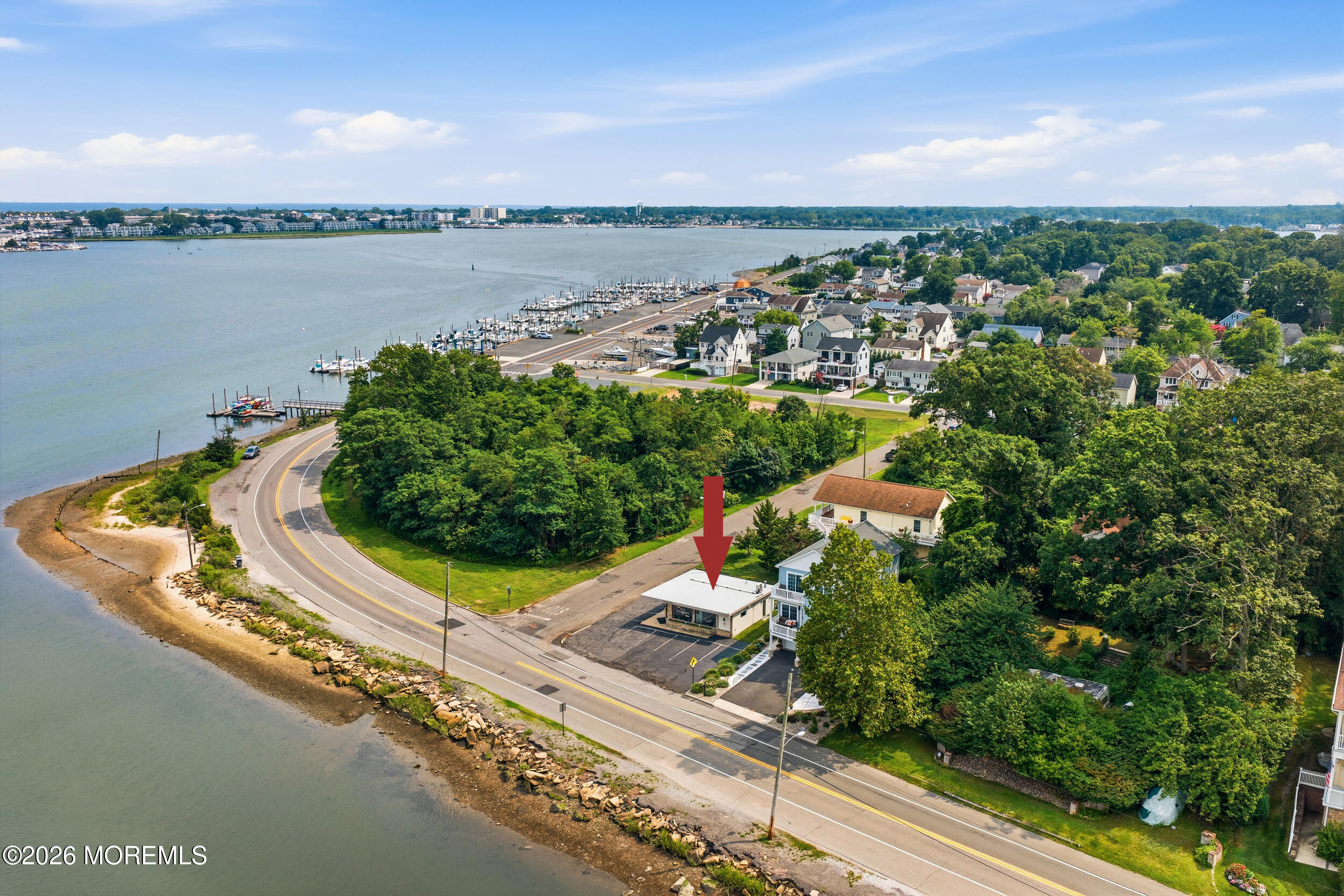 27 S Riverside Drive — photo