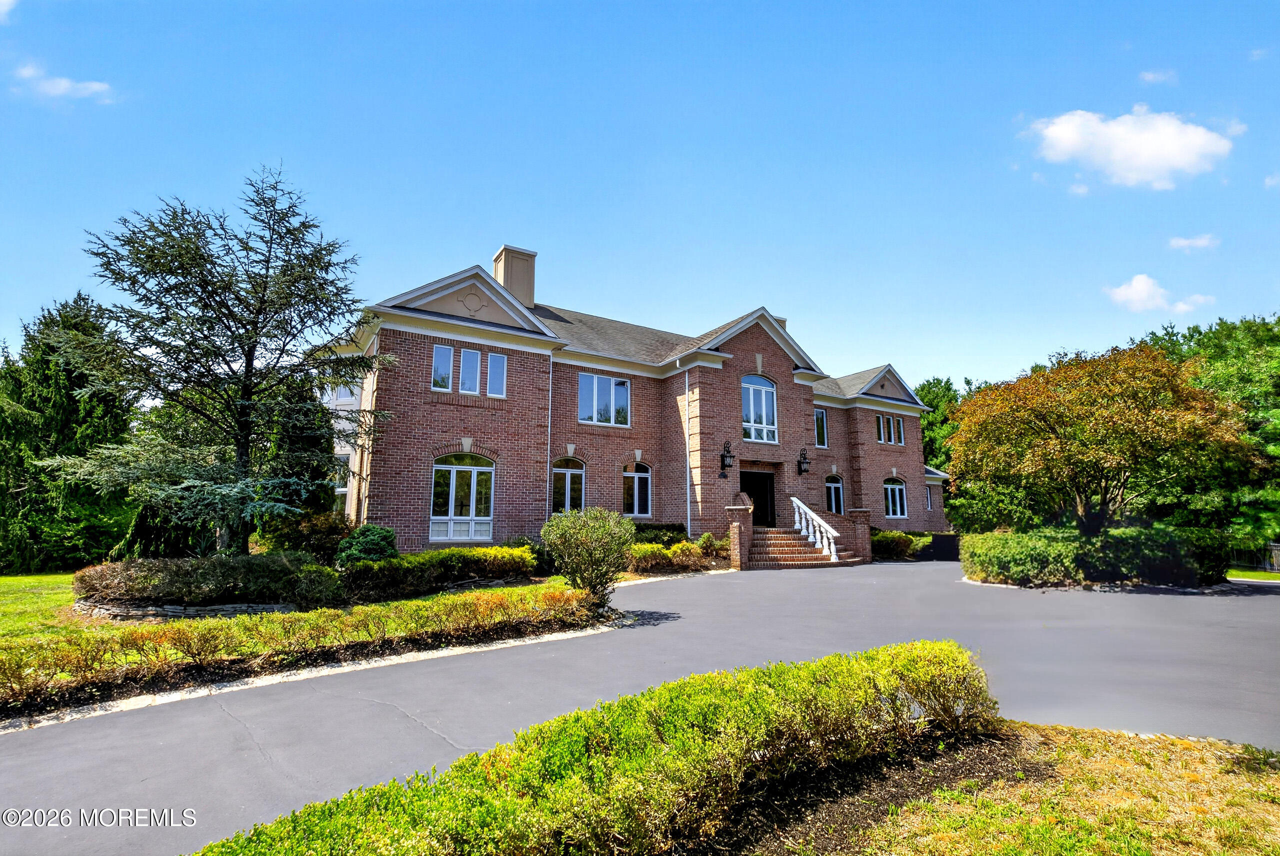 1 Parkwood Lane — photo