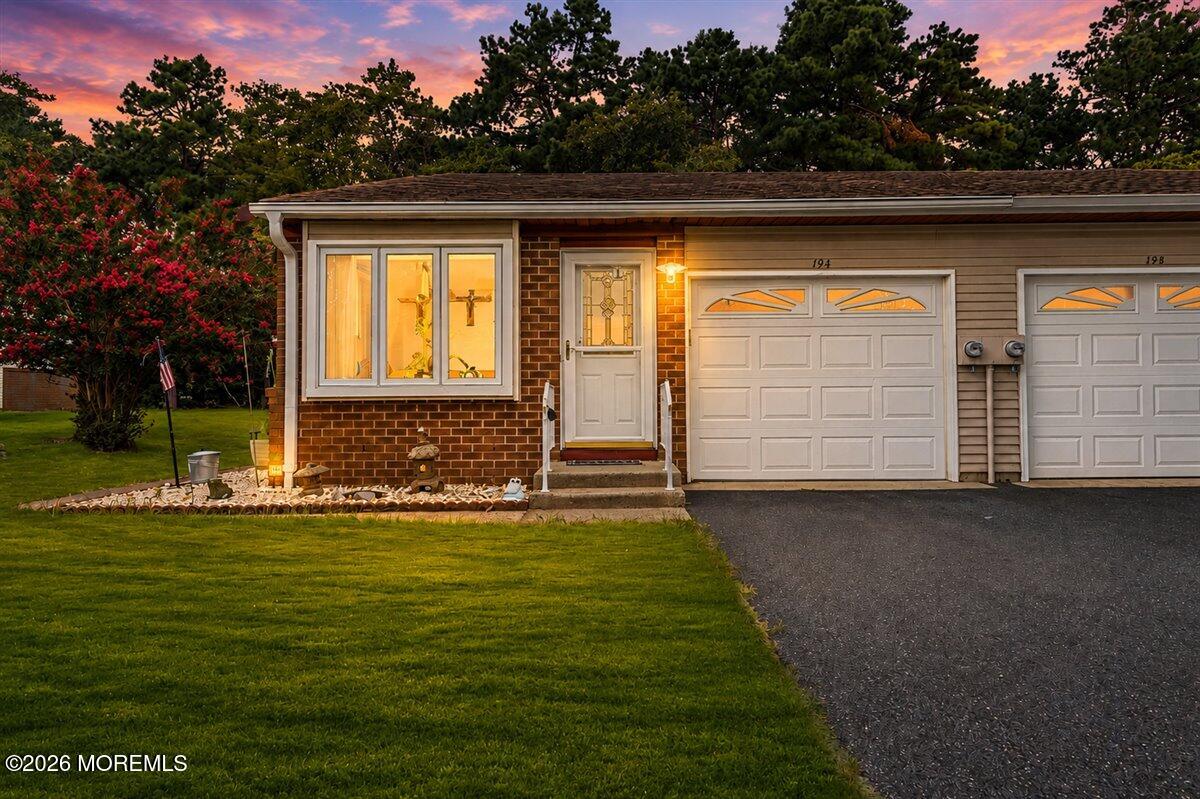 19A Maplewood Drive 52 — photo
