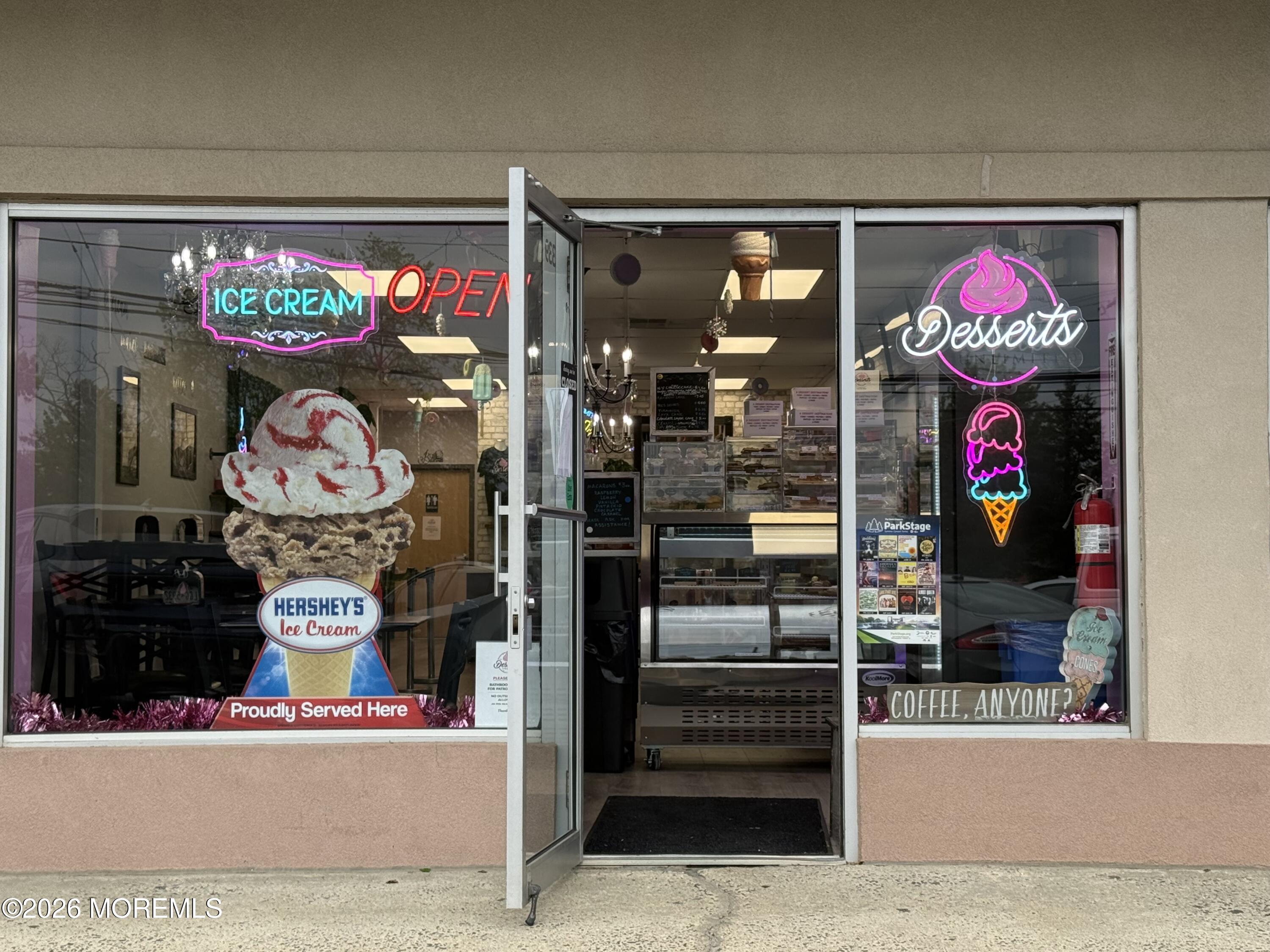 339 W Main Street — photo