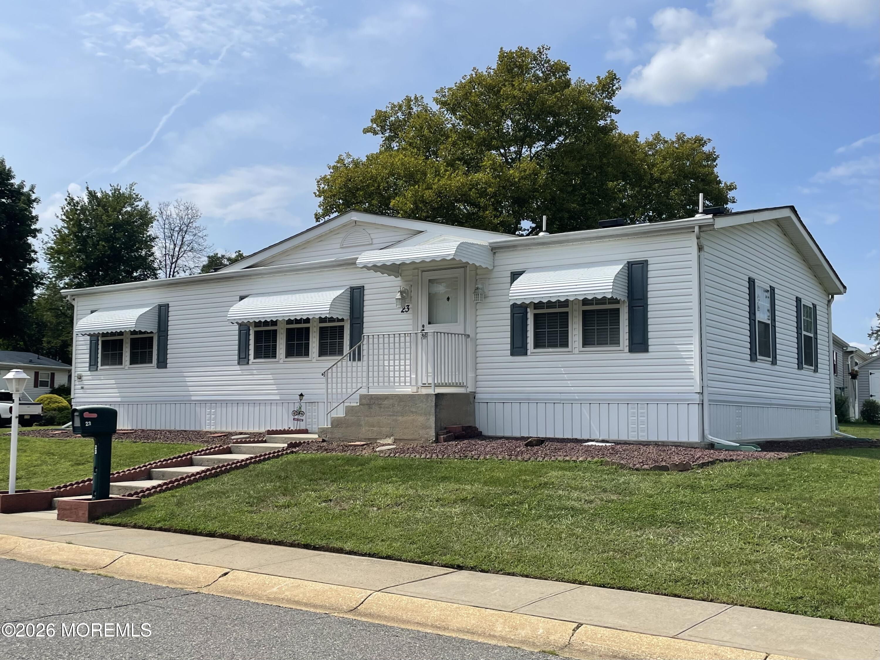 23 Brookside Way — photo
