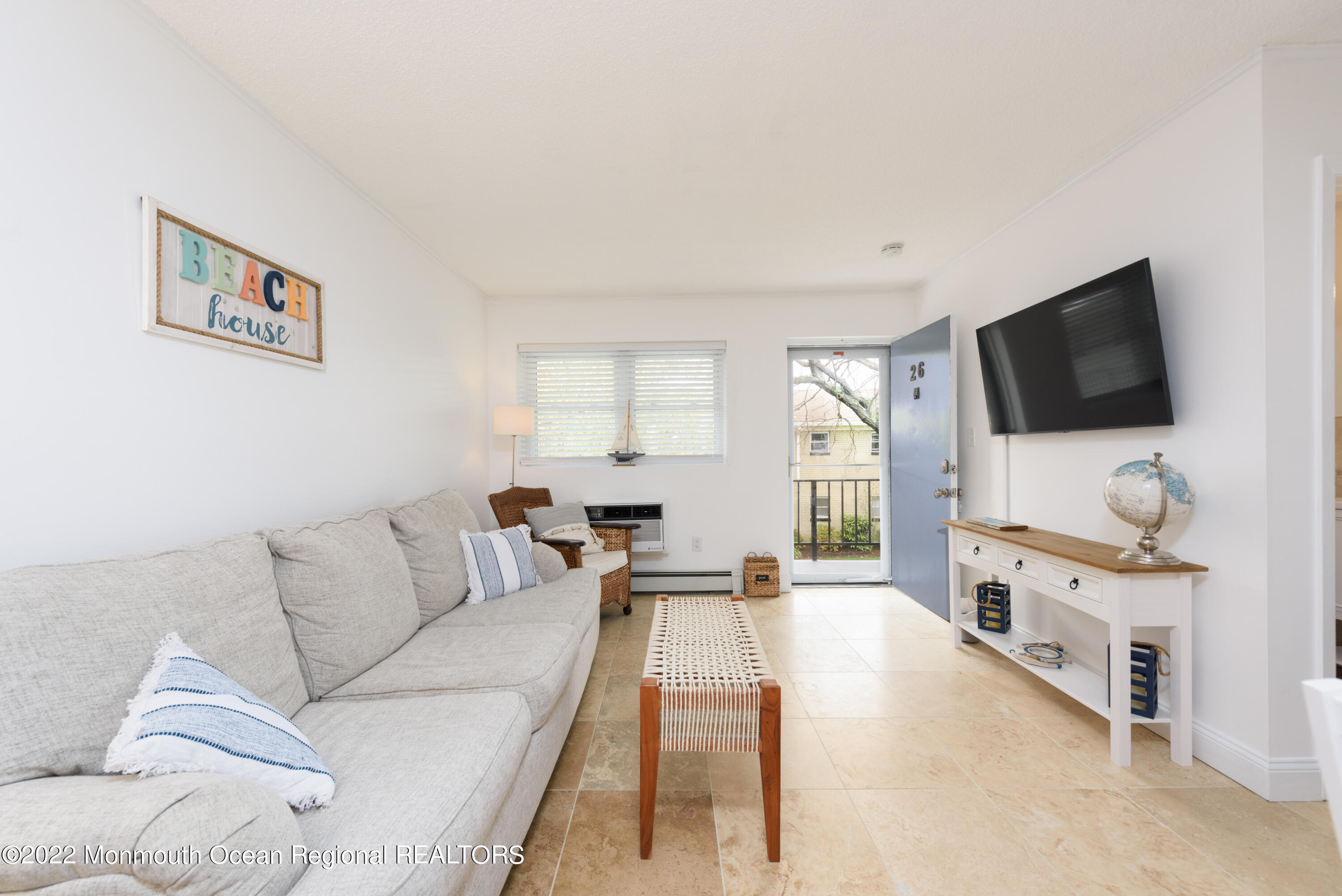 455 Ocean Boulevard 26 — photo