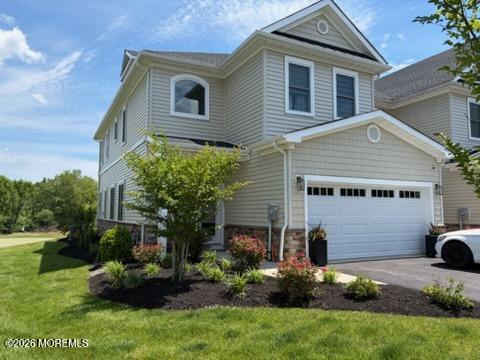 112 Hedgerow Lane — photo