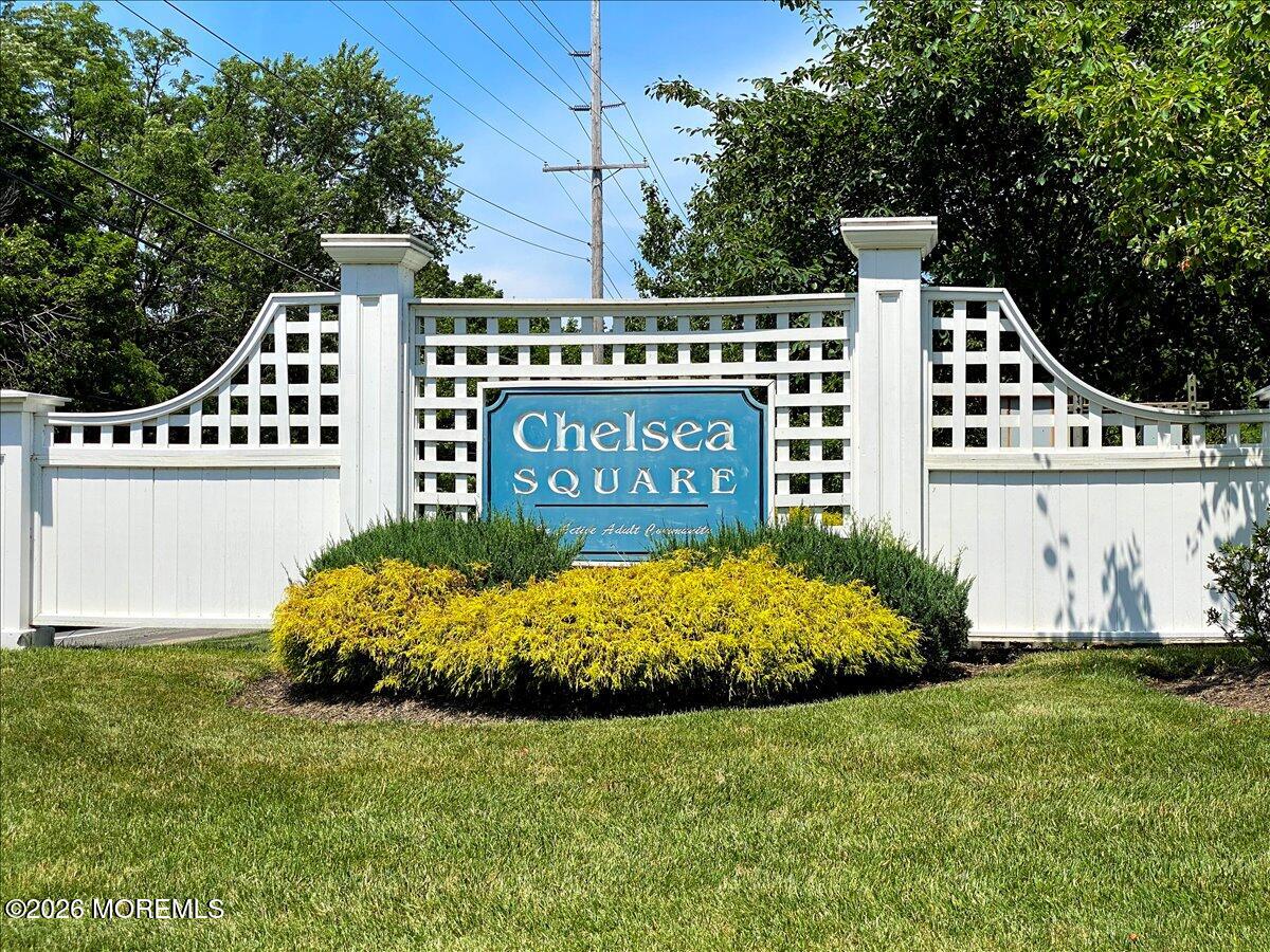 114 Magna Carta Drive — photo